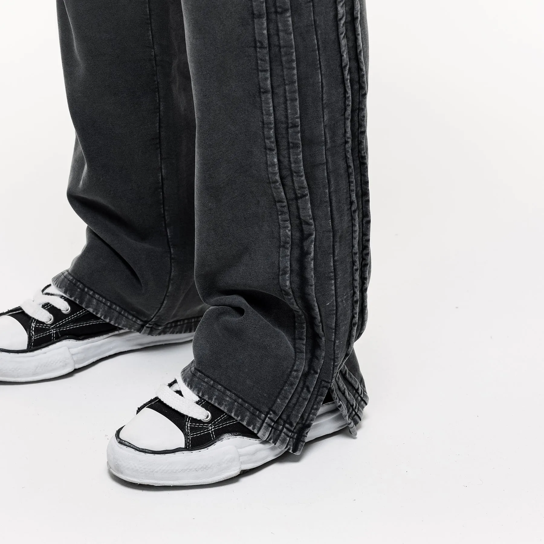 Partial Split Hem Washed Grey Sweatpants Quick Movement Wear