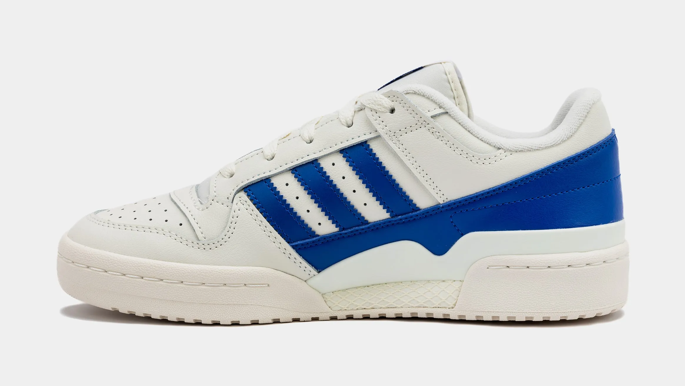 SlimFit Lightweight Synthetic Material Shoe Palace Exclusive Forum Low Mens Basketball Shoes (White/Blue)