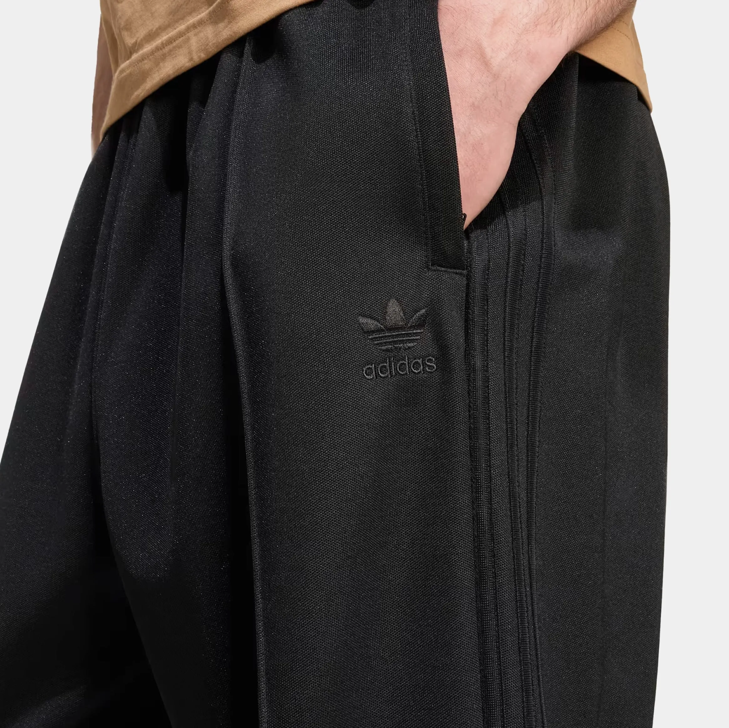 Versatile Layer Adicolor Baggy Fit Firebird Track Mens Pants (Black/Black)