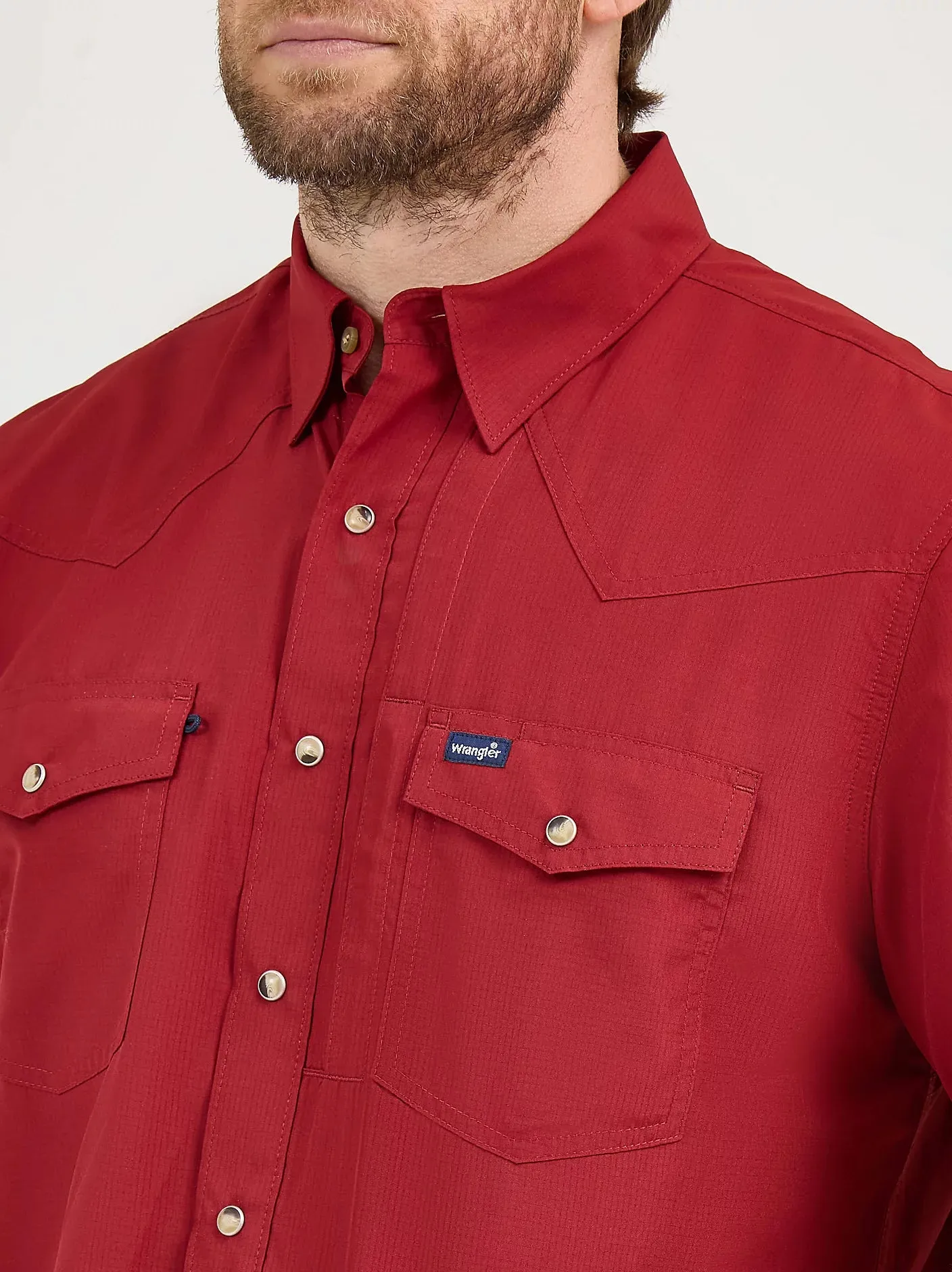 Wrangler Men's S/S Solid Performance Western Snap Shirt in Scarlet Red UV resistant
