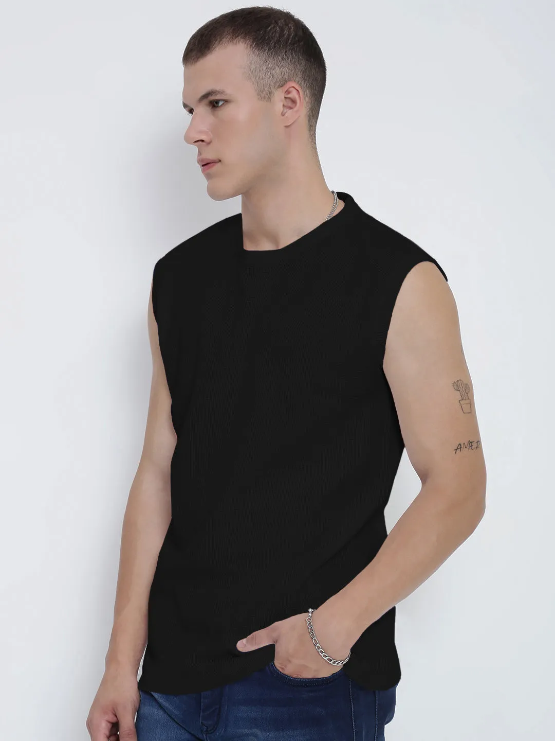 High End Men's Black Sleeveless Round Neck Regular Fit T-Shirt