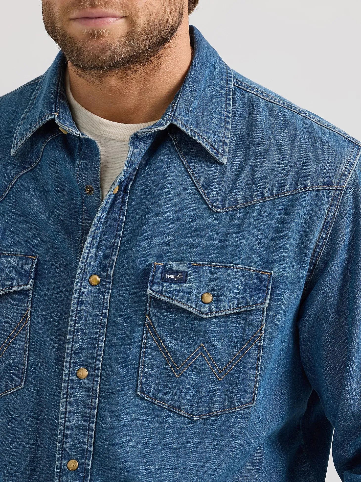 Wrangler Men's L/S Classic Denim Western Snap Shirt in Mid Wash (Tall Sizes Available) Easy Fit Sleek And Stylish