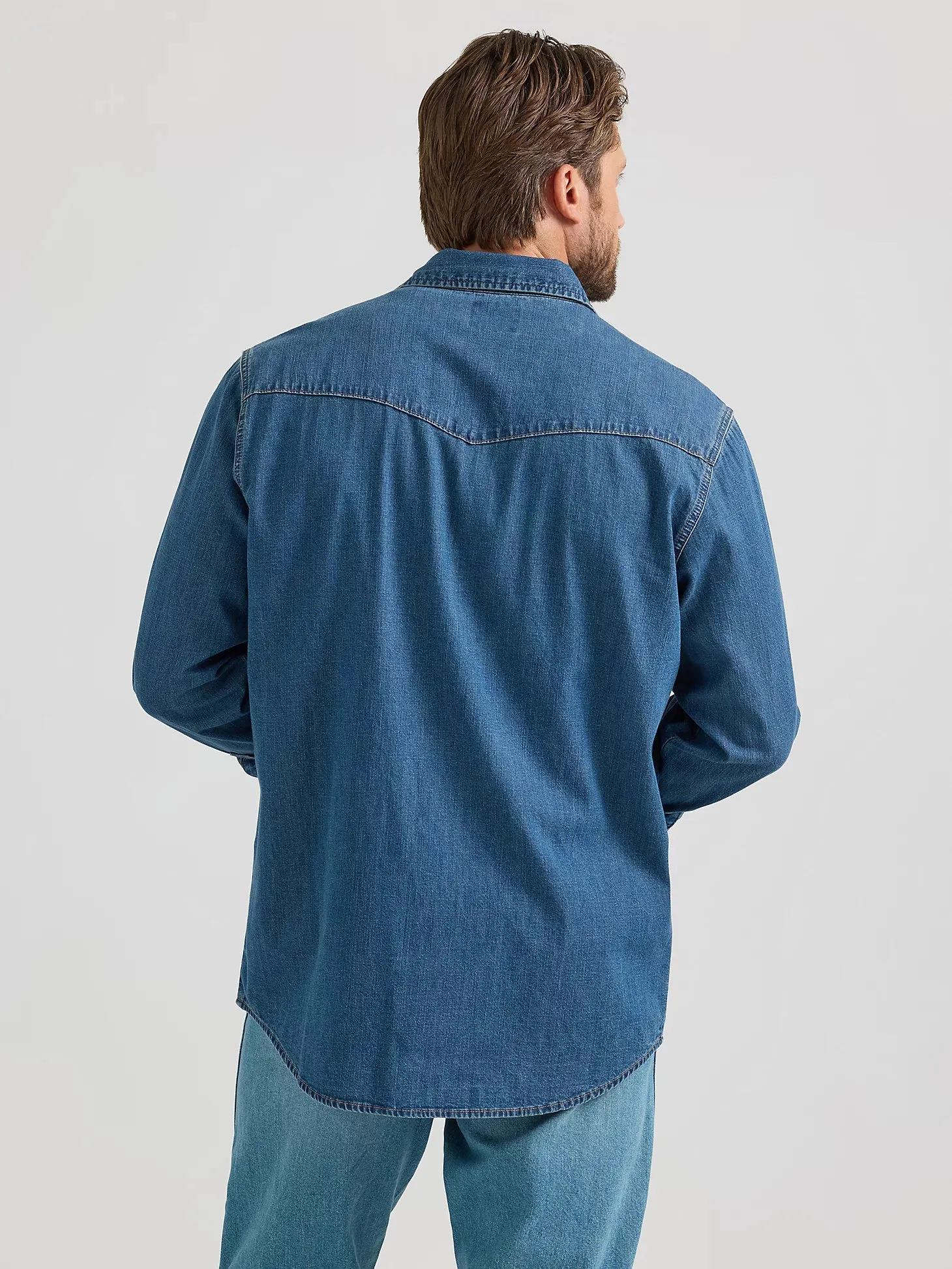Wrangler Men's L/S Classic Denim Western Snap Shirt in Mid Wash (Tall Sizes Available) Relaxing Day