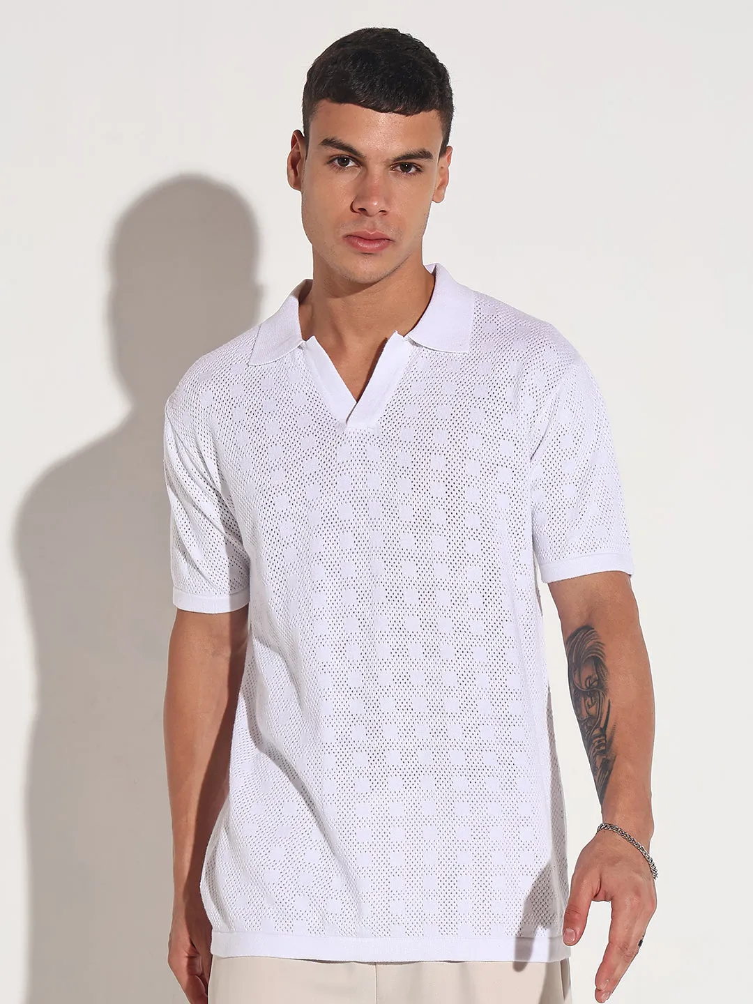 Casual Vibe ReflectiveDetails Men??s Textured White Knit Polo T-Shirt with Open Collar