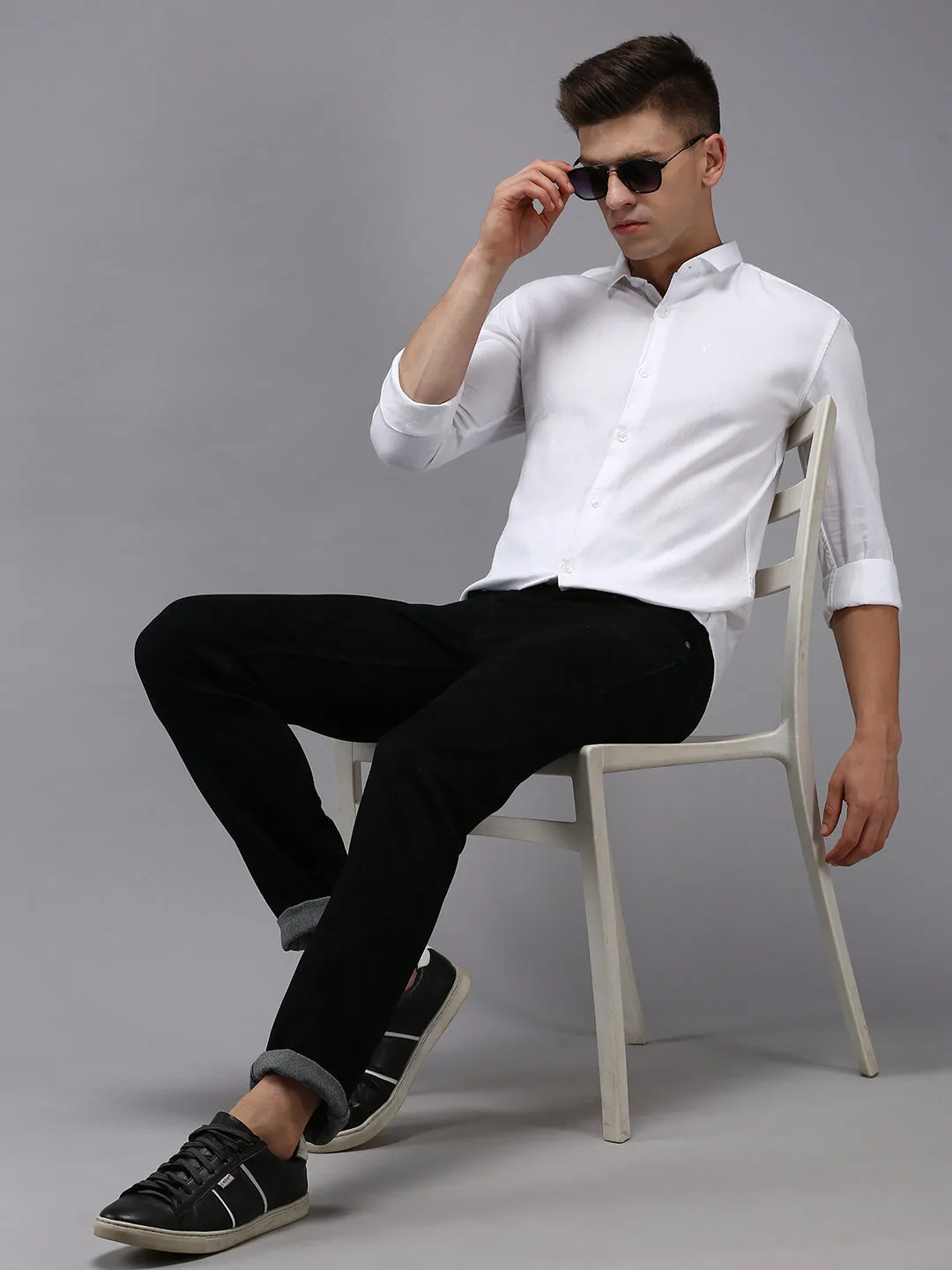 Minimalist Style Men's White Solid Slim Fit Shirt