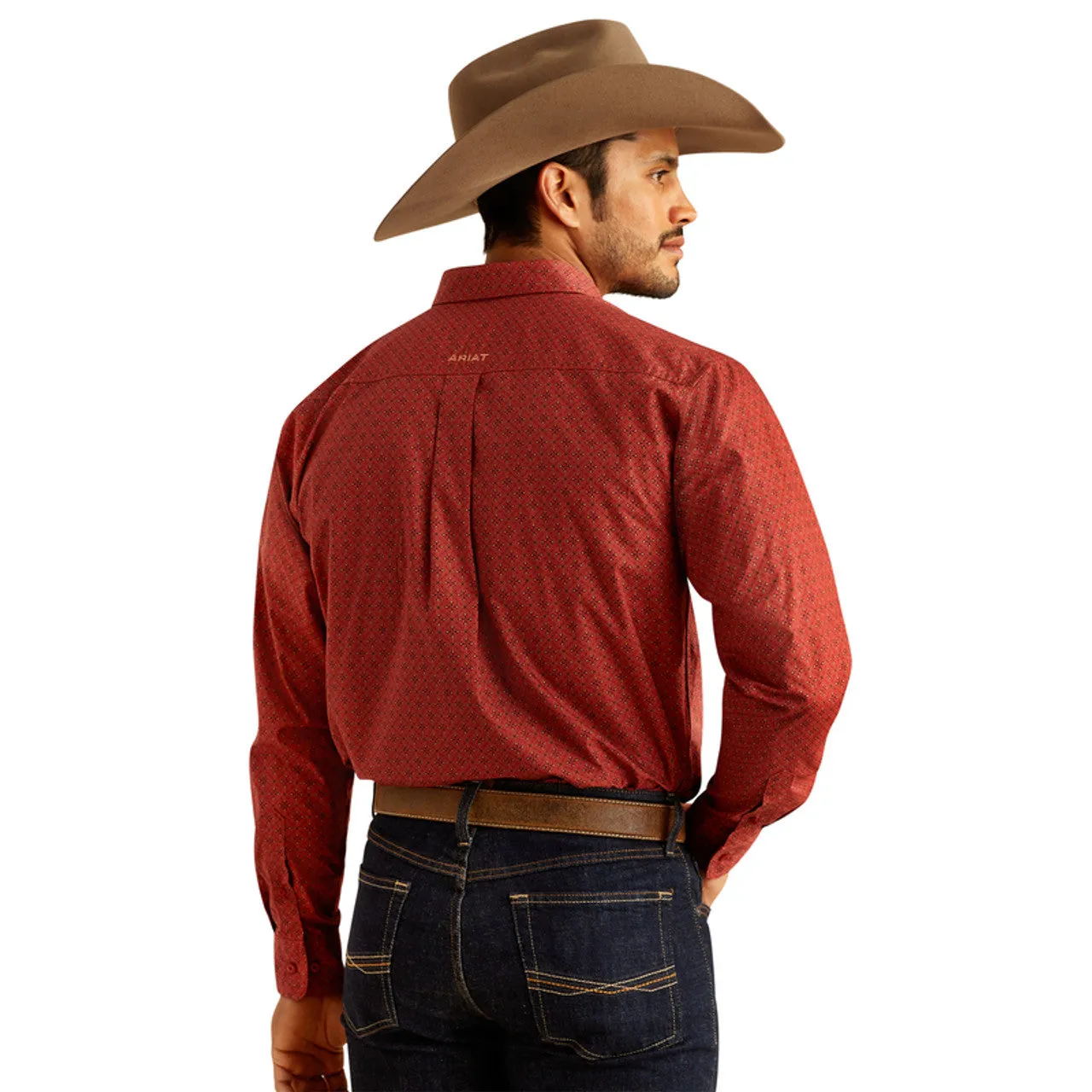 Ariat Men's Sanders L/S Classic Fit Western Button Down Shirt in Red Medallion Casual Mode