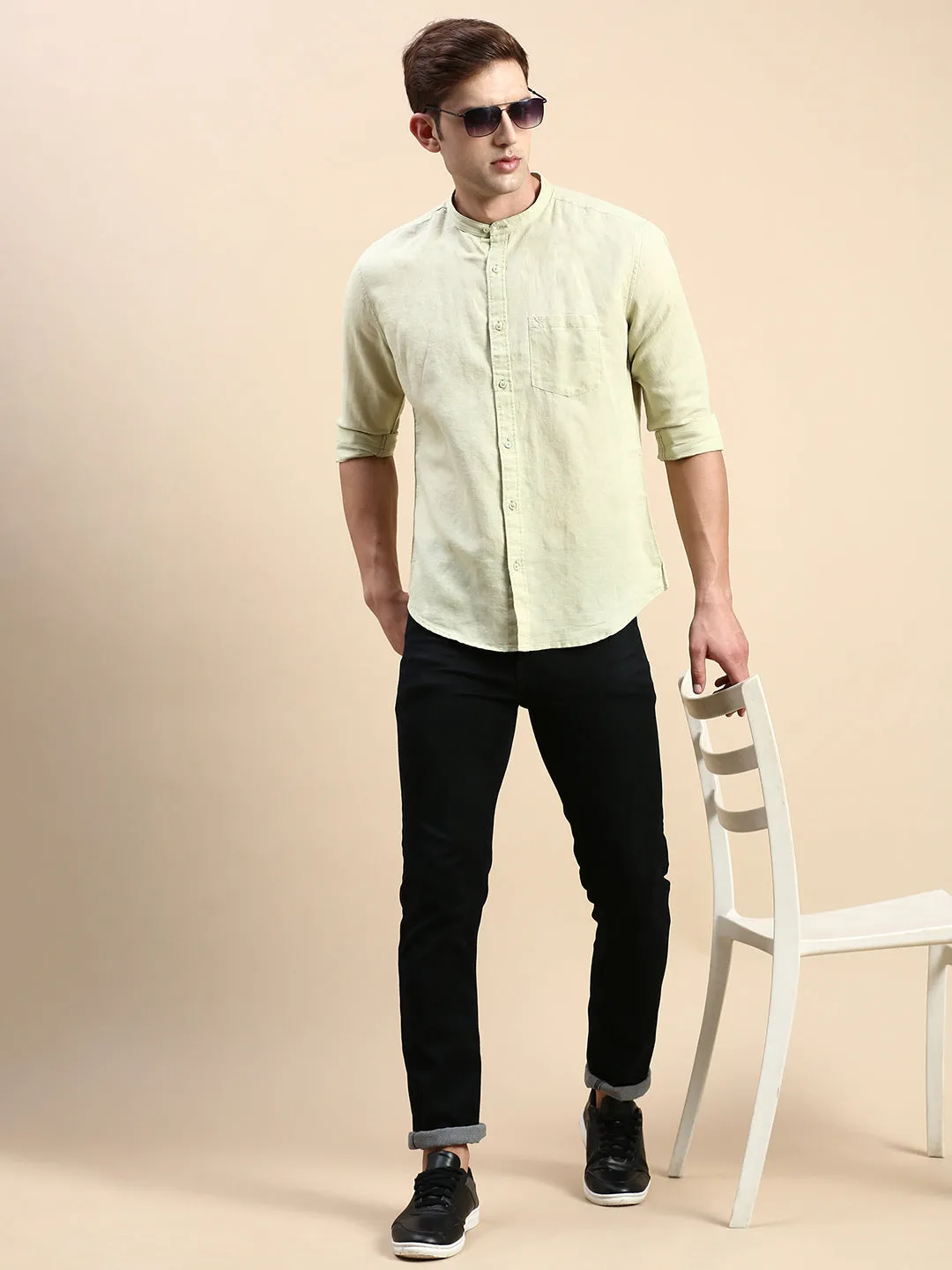 Glitter Glow One-Piece Wear Men's Green Mandarin Collar Solid Slim Fit Shirt