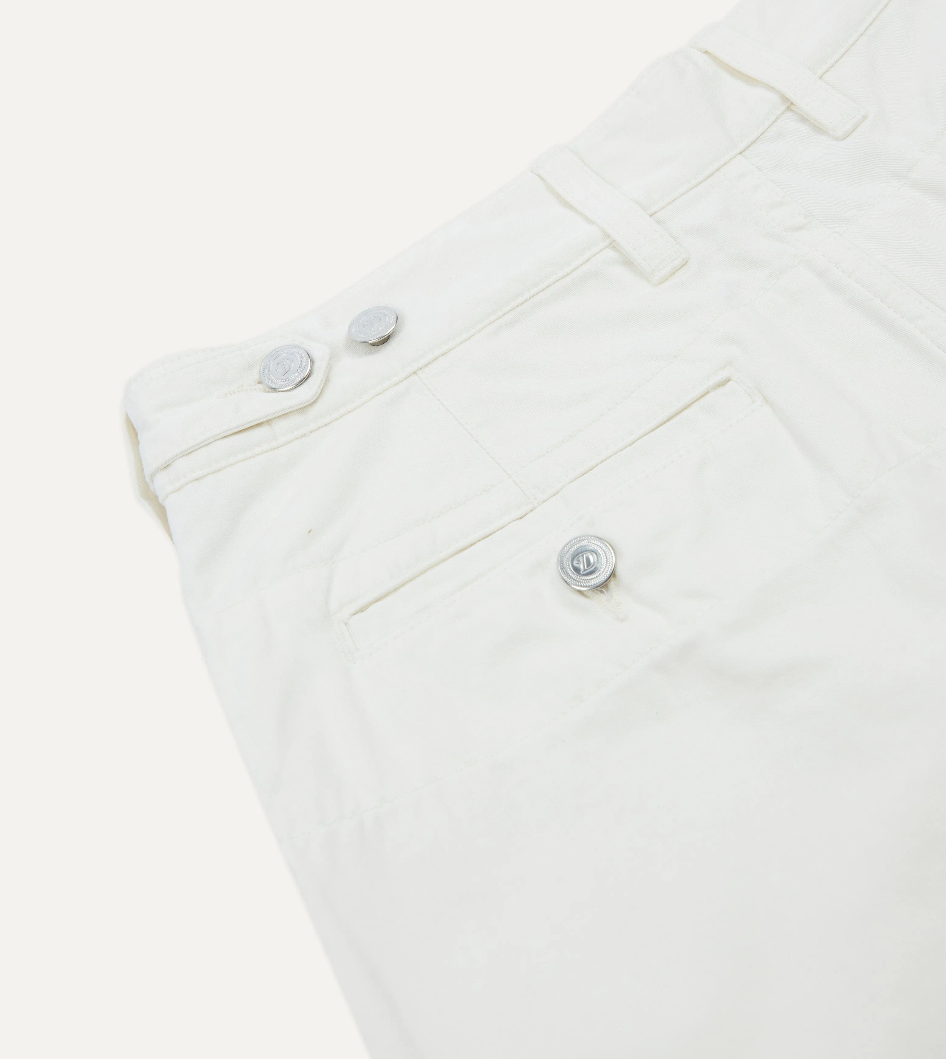Easy Days Washed Ecru Cotton Twill Single-Pleat Shorts