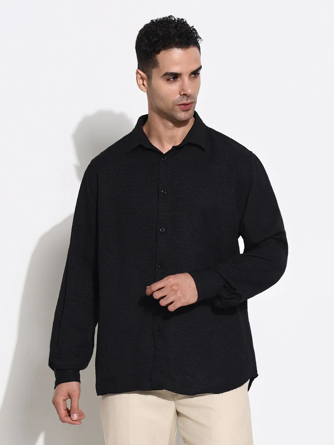 Men's Black Solid Casual Slim Fit Shirt Wind Glow