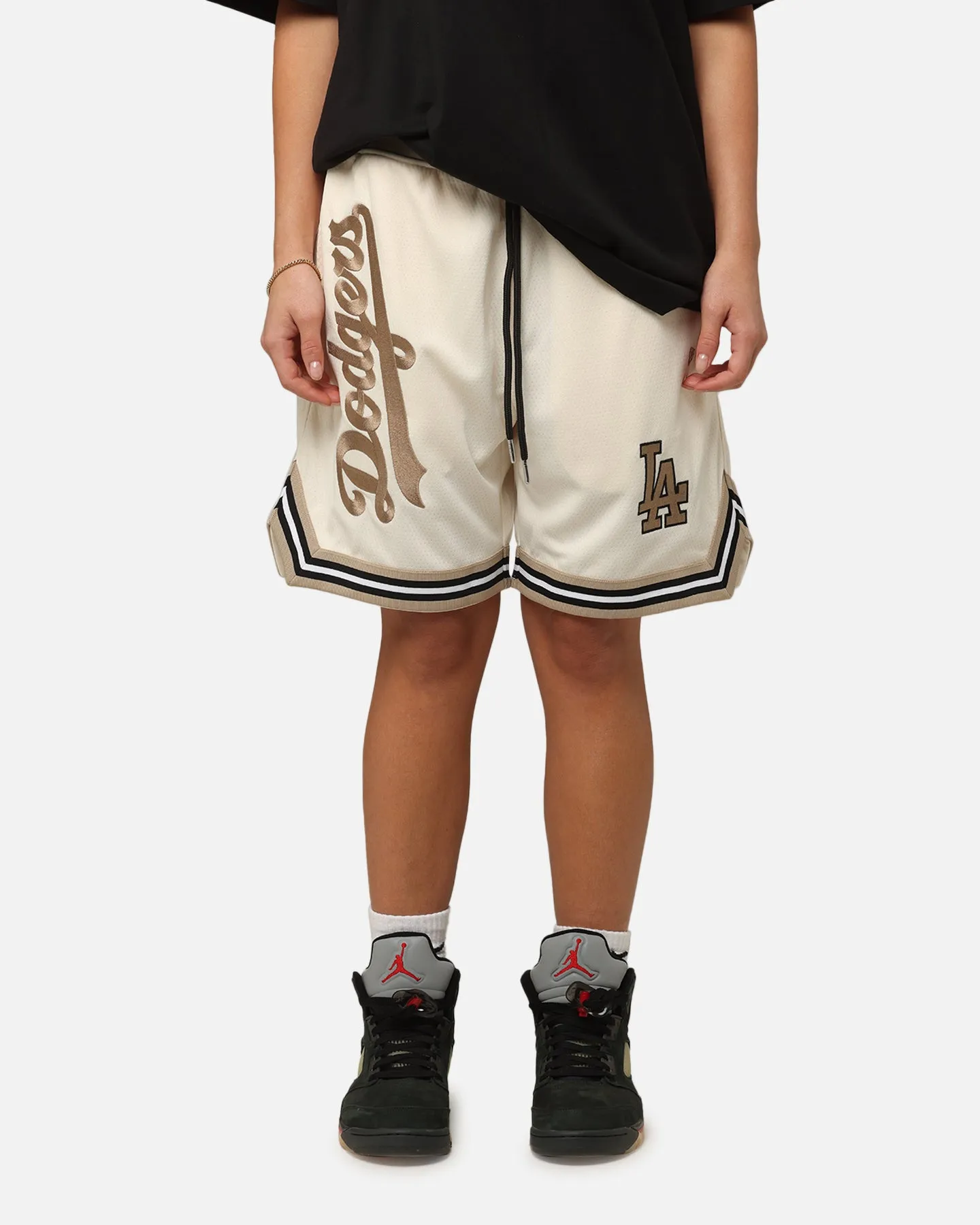 technology industry New Era Los Angeles Dodgers Mesh Shorts Light Beige