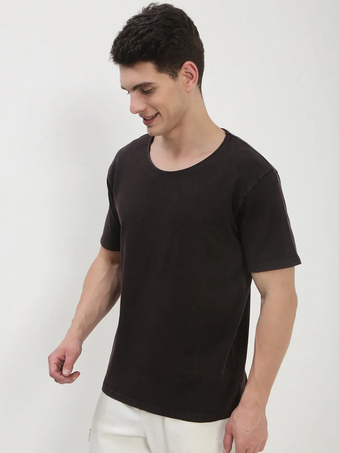 Daily Use Warm Essentials Men's Brown Solid Round Neck T-Shirt