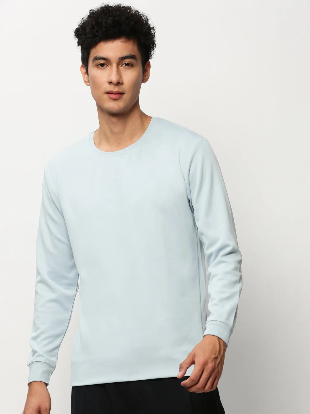 Practical Wear Men's Blue Round Neck Long Sleeves Cotton Pullover