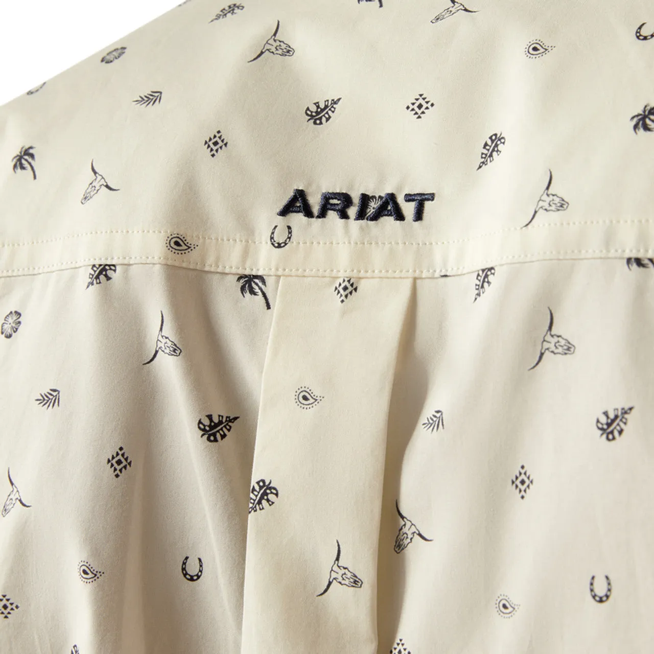 Essential Fashion weekday wear Ariat Men's S/S Colter Classic Fit Western Button Down Shirt in White