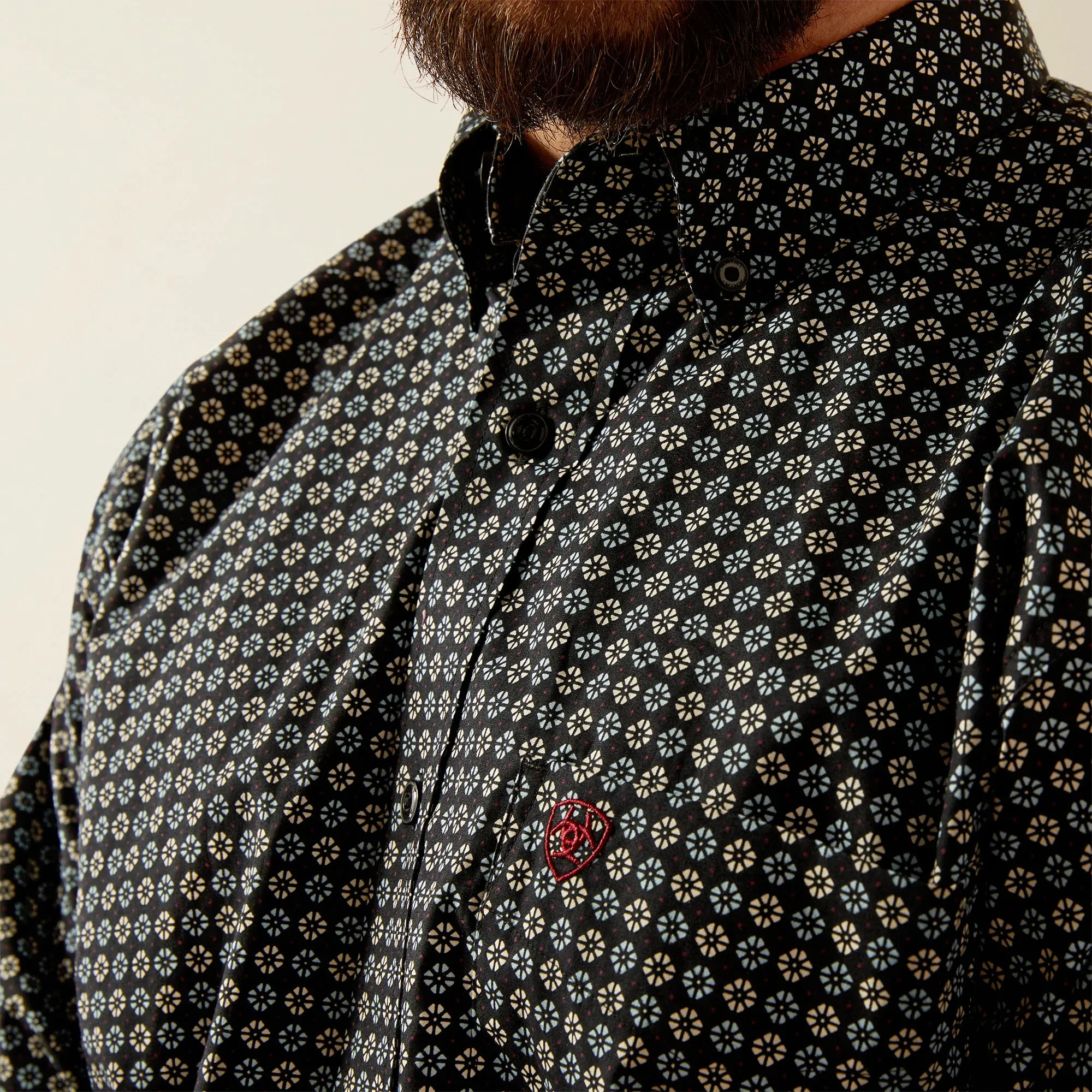 Ariat Men's L/S Gustav Classic Fit Western Button Down Shirt in Black Floral Geometric Relax Comfort Style