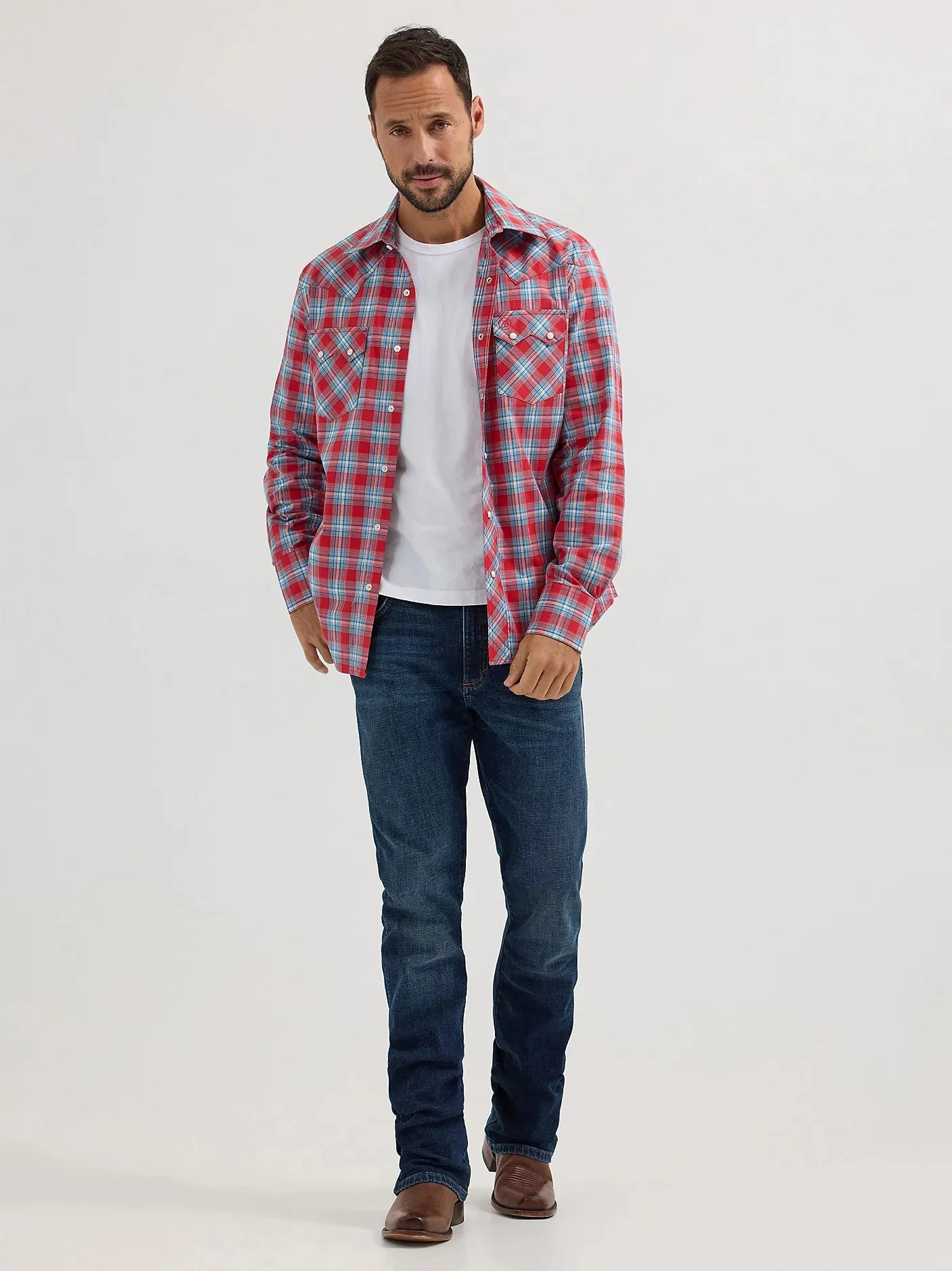 Wrangler Retro Men's L/S Sawtooth Pocket Plaid Western Snap Shirt in Cherry Red (Available in Tall Sizes) Luxurious Thermal Regulation Fabric