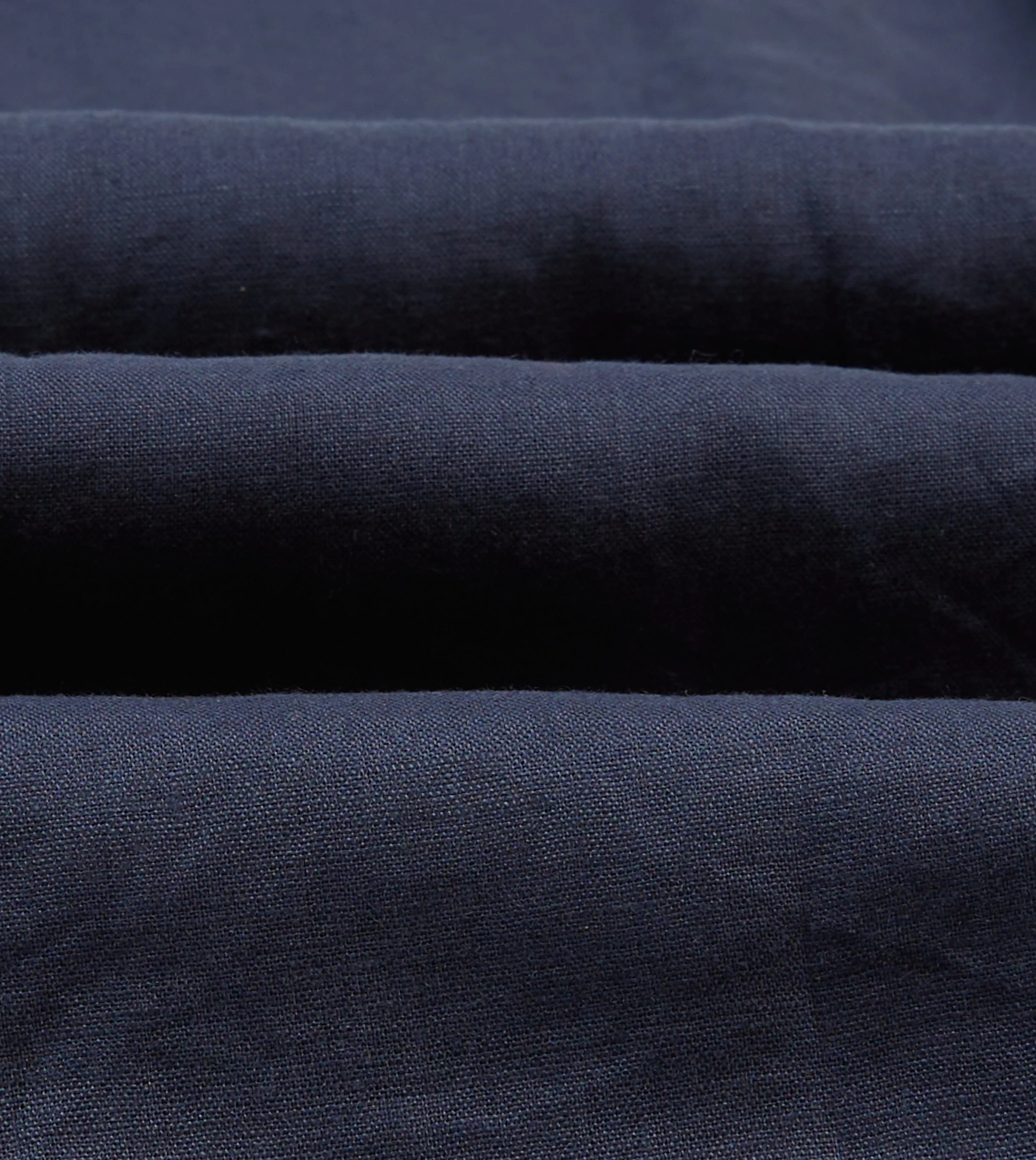 Breathable fabric Navy Linen Long Point Collar Popover Shirt