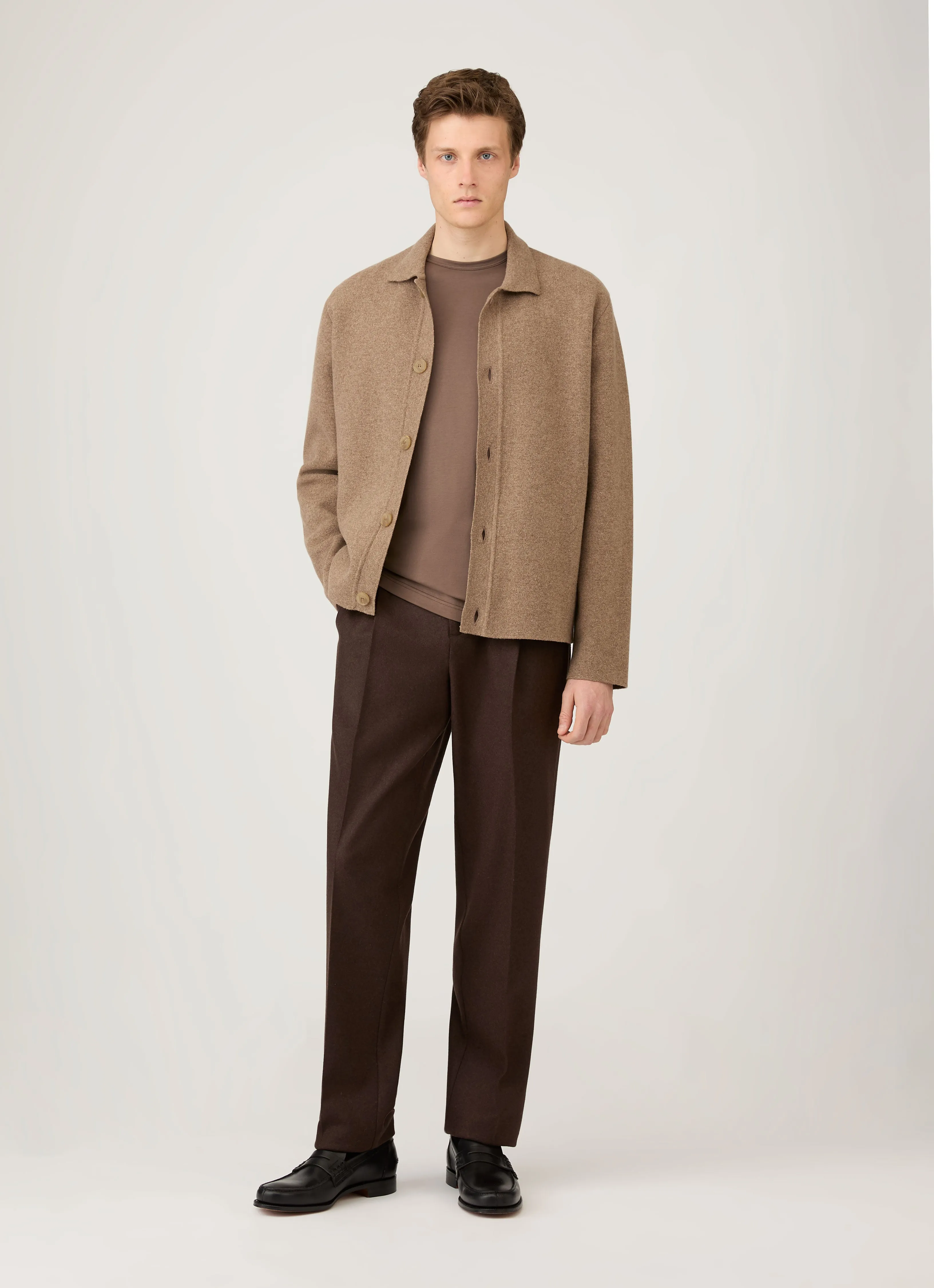 Simple Look Breezy Design Men's Long Sleeve Classic T-shirt in Bark