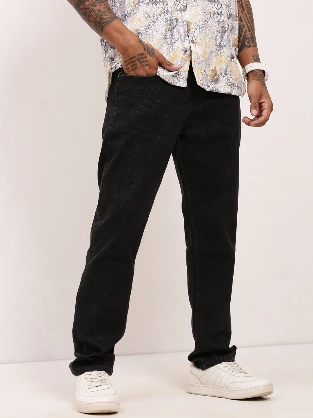 Circular Knit Construction Men's Charcoal Solid Straight Fit Jeans