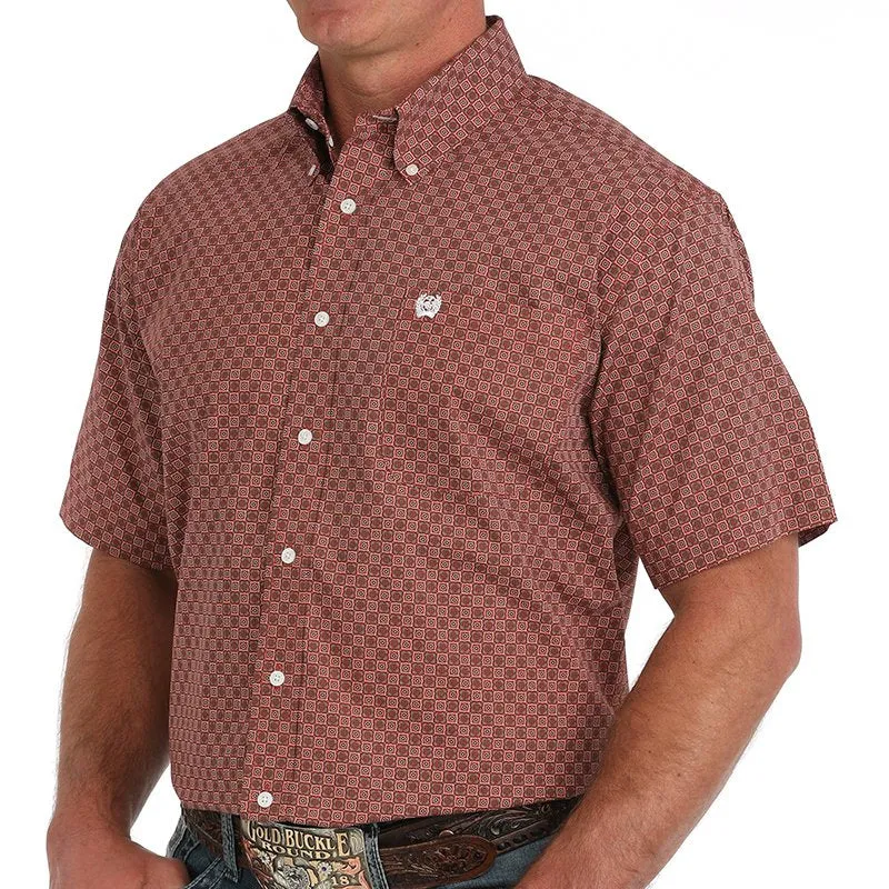All-day style V neck Cinch Men's S/S Classic Fit Medallion Western Button Down Shirt in Red