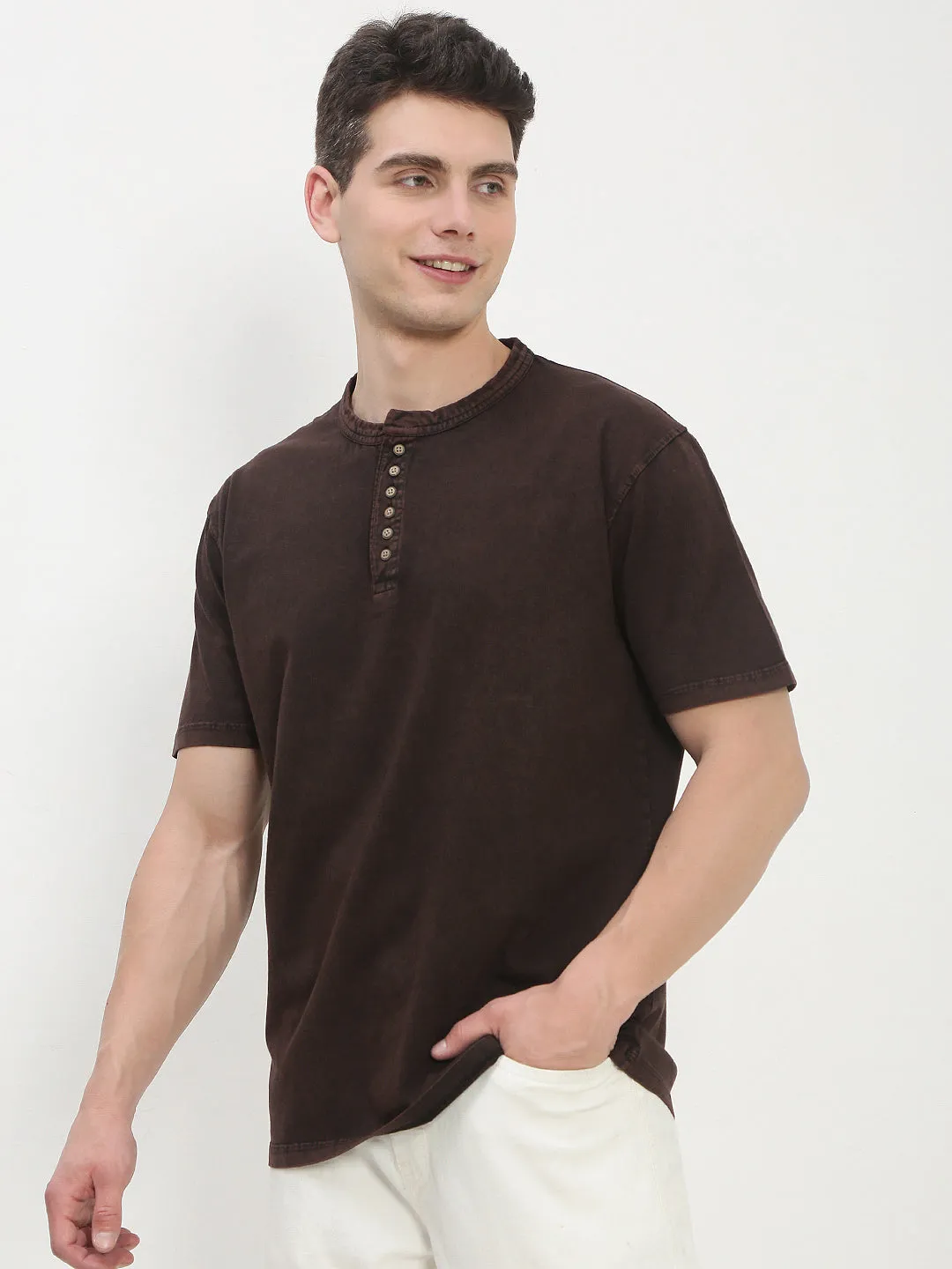 Men's Brown Solid Henley Collar T-Shirt Street Staple good for gym sessions