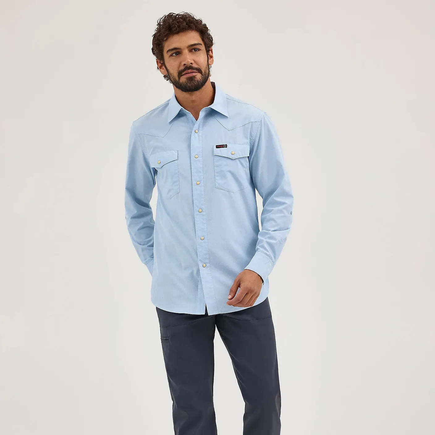 Modern Outfit Street Style Trend Wrangler ATG Men's L/S Solid Western Snap Shirt in Cerulean