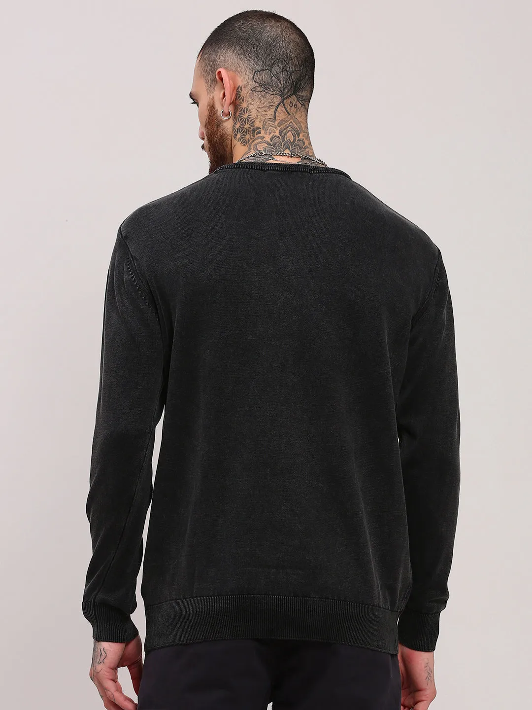 Men's Grey Solid Round Neck Pullover Contrast Stitch