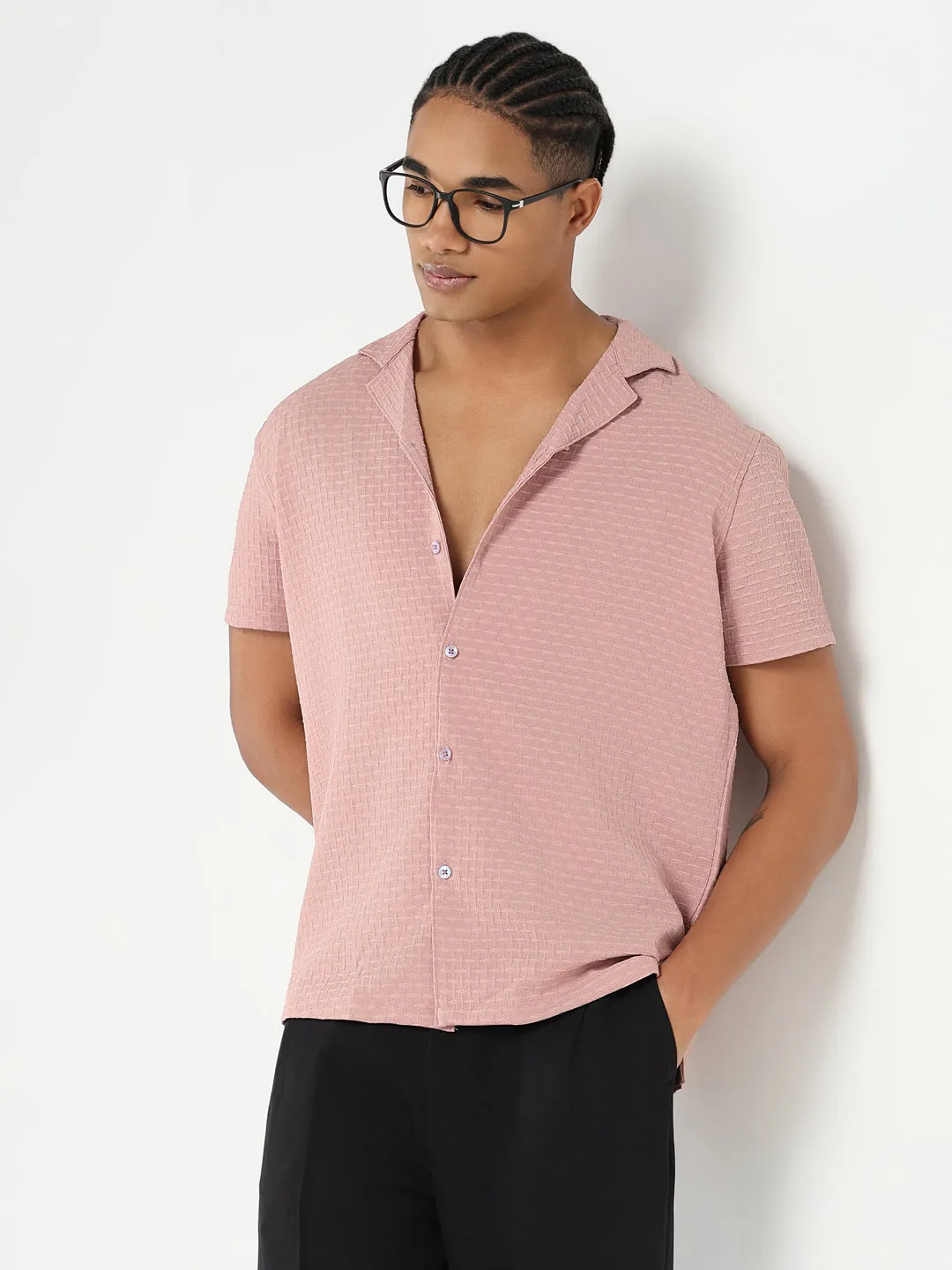 Statement Wear HighCollared Design Men's Pink Comfort Cuban Collar Solid Crepe Relaxed Fit Casual Shirt