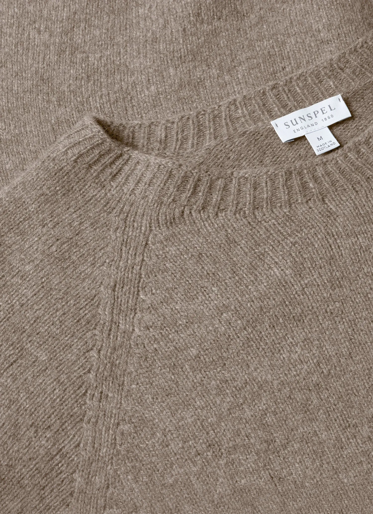 Non Irritating Seams Men's Lambswool Crew Neck Jumper in Bark