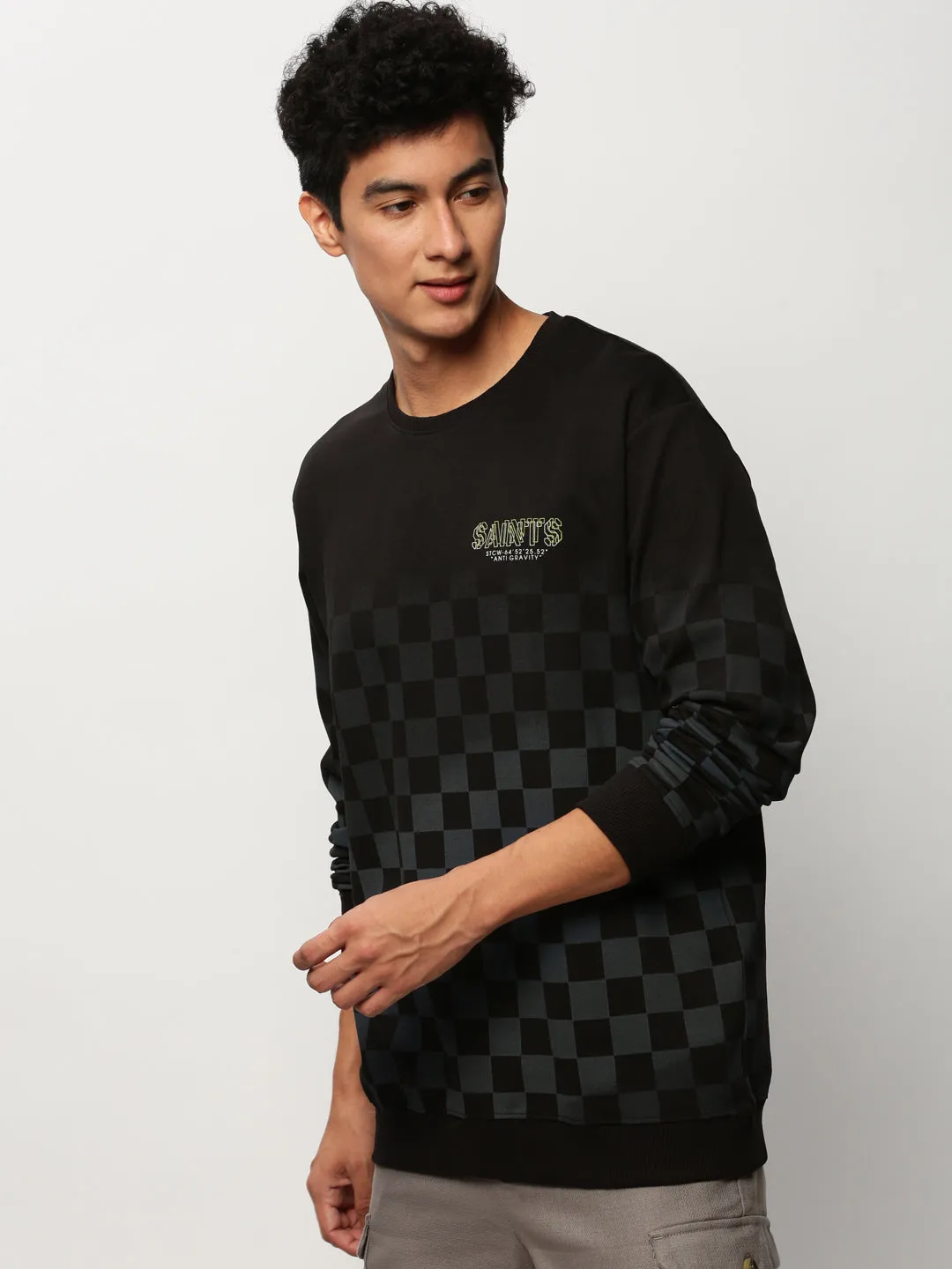 Men's Black Checked Round Neck Cotton Sweatshirt Effortless Comfort sequin
