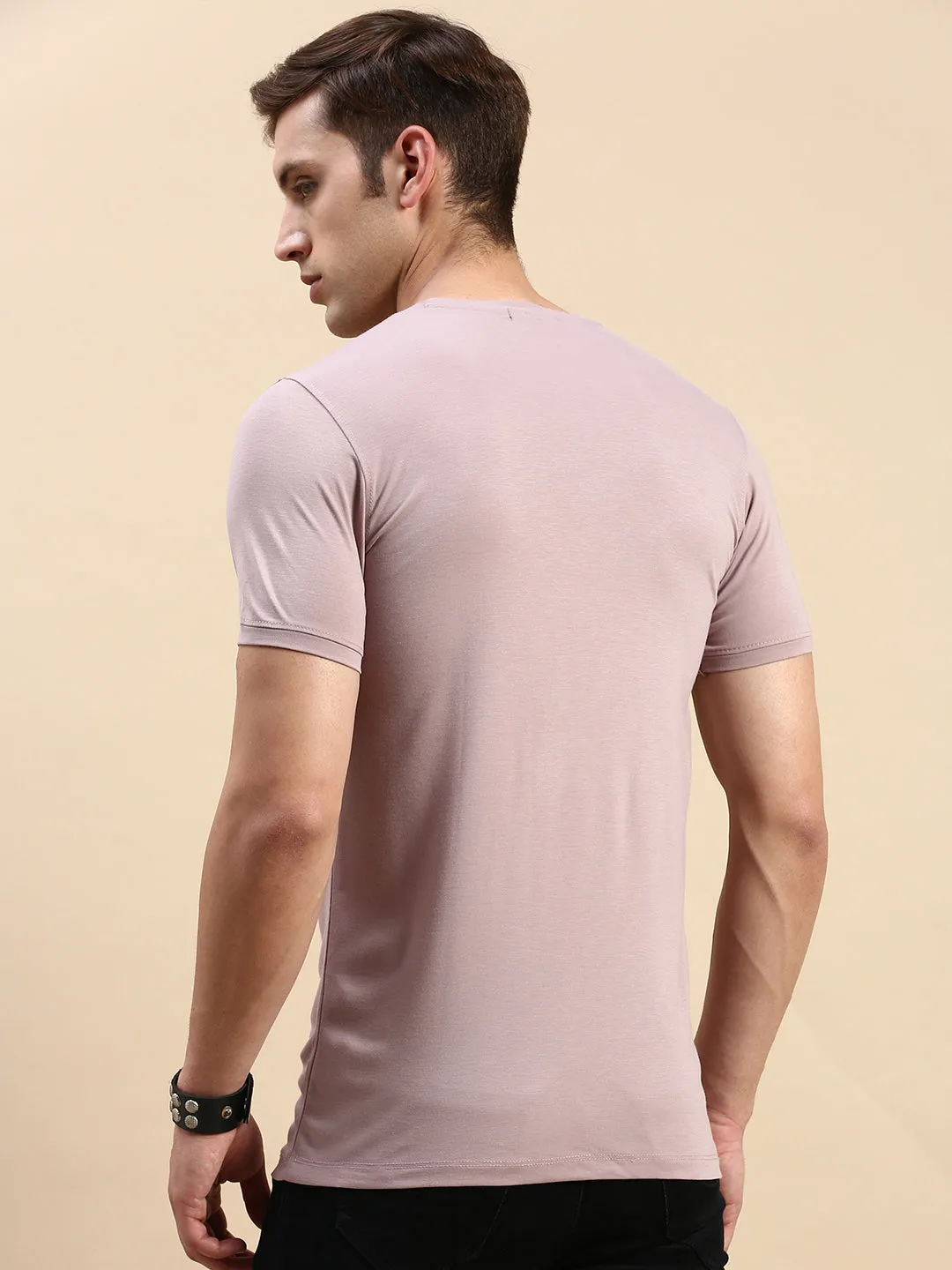 Men's Mauve Typography Printed Slim Fit T-shirt Striped