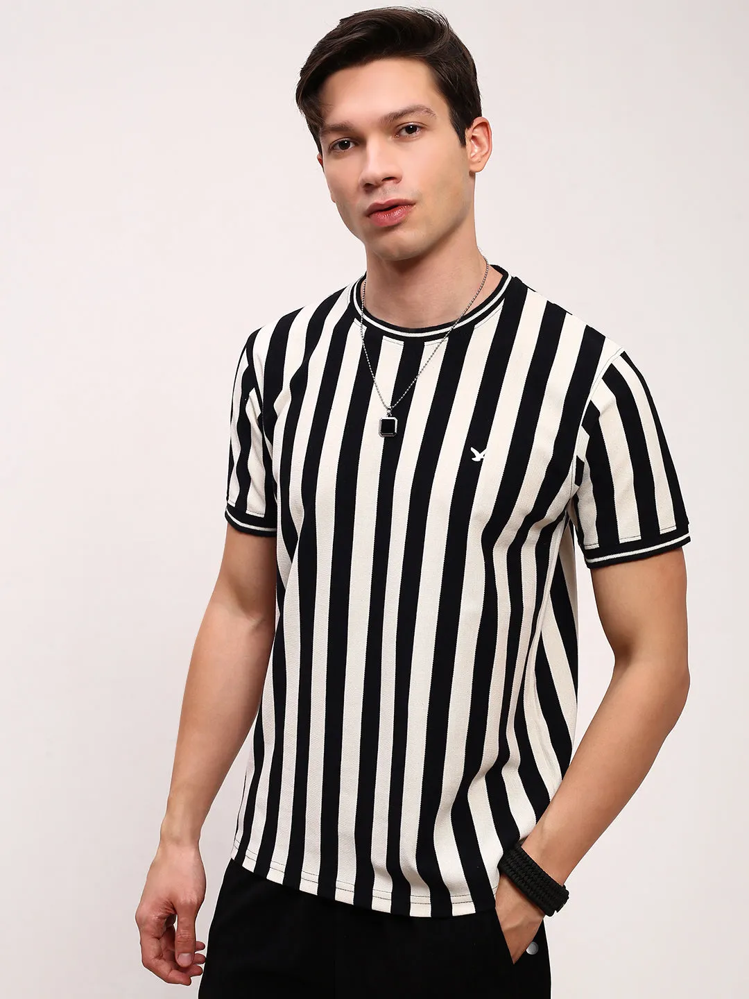 Weekend Comfort Hoodie Fashion Men's Black Striped Round Neck T-Shirt