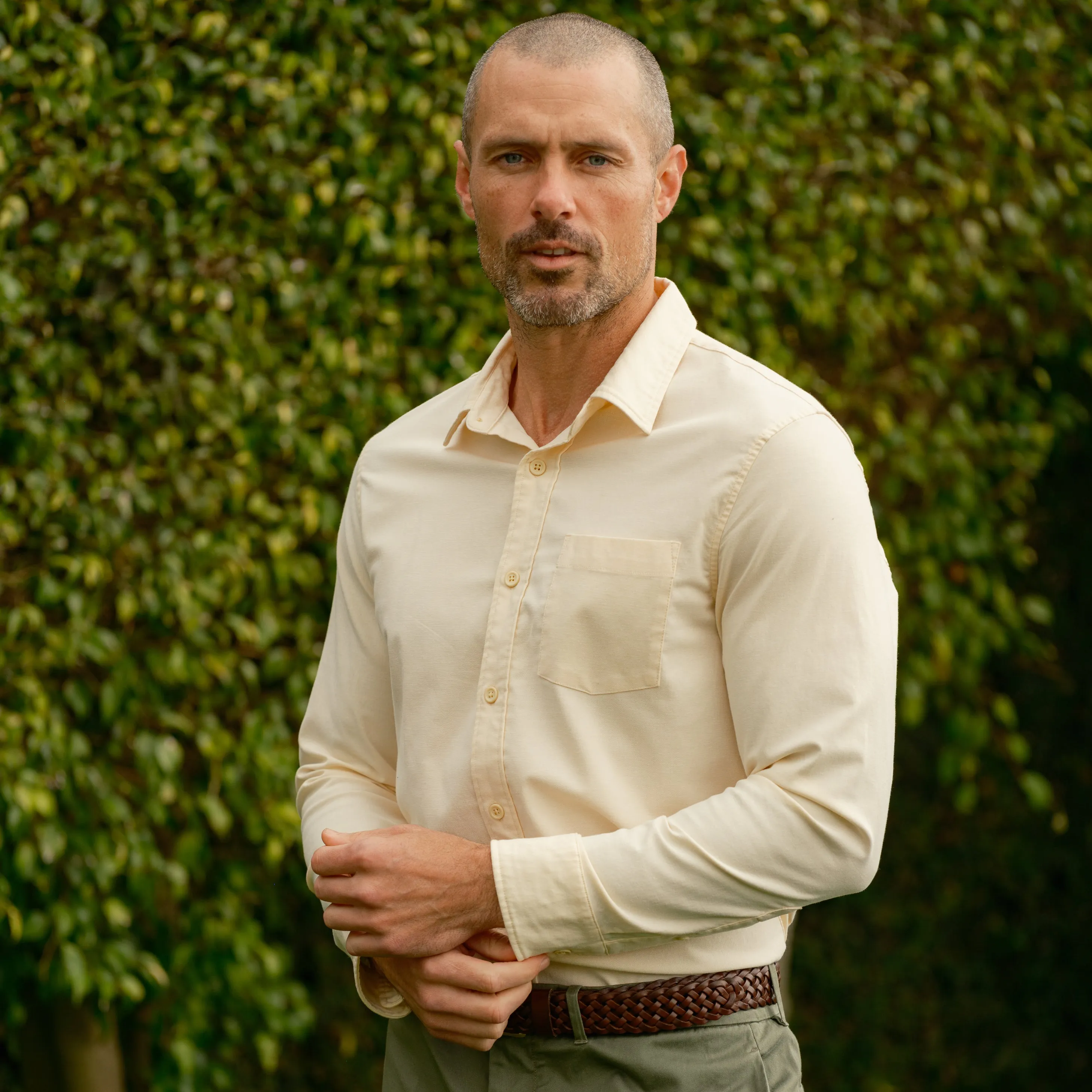 Charles Stretch Oxford Shirt - Cream V neck