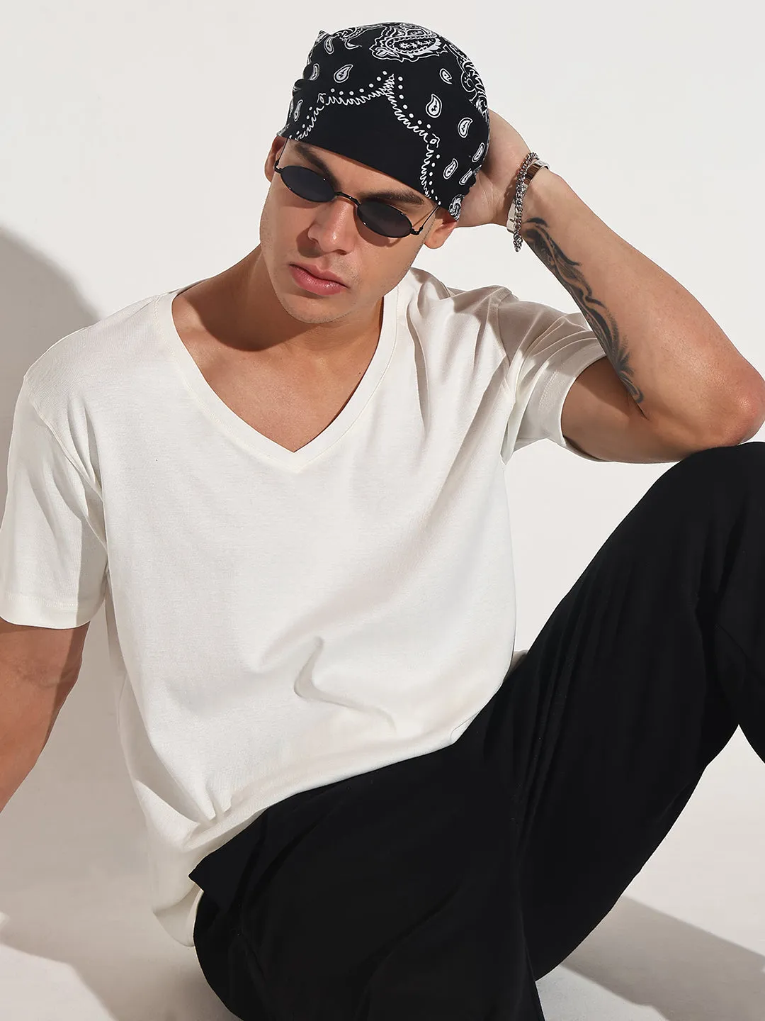 Champion Glow Sea Fit Men's White V-Neck Regular Fit T-Shirt