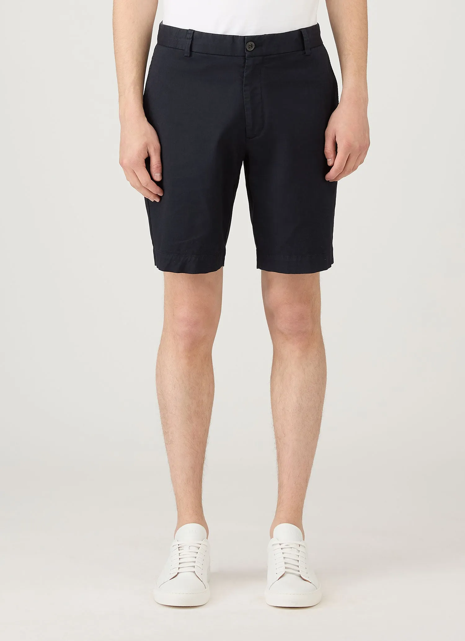 Vented Hem Details Men's Chino Shorts in Navy