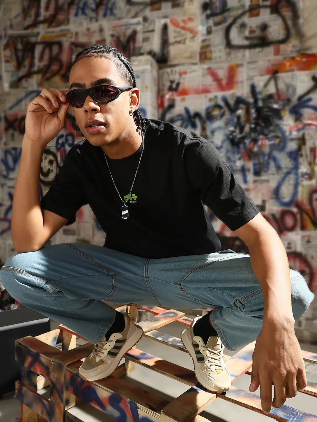 Transitional Clothing Breathable fabric Men's Casual Black Typography Relaxed Fit T-Shirt