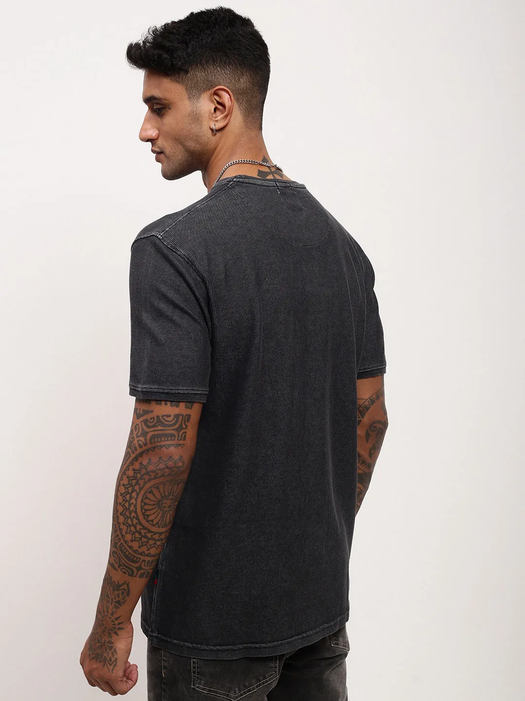 Men's Black Solid T-Shirt Quick-Dry Tech
