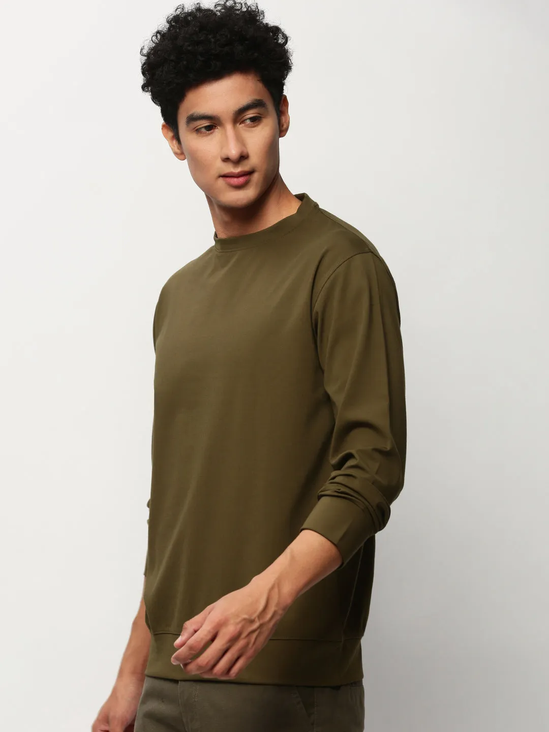 Men's Olive Round Neck Long Sleeves Cotton Pullover Easy Wear Sports Style