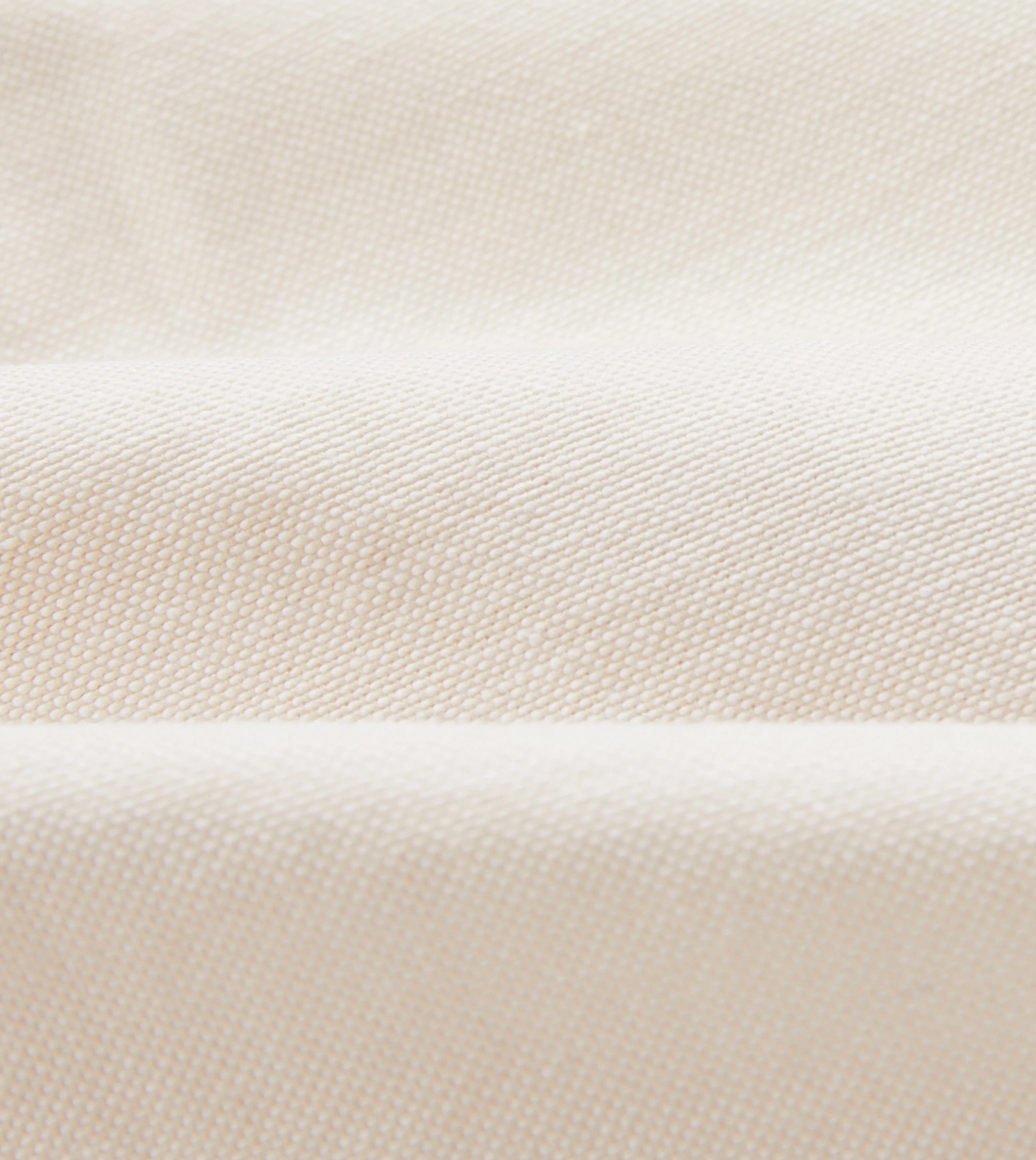 Light and Cozy Cream Cotton Oxford Cloth Button-Down Shirt