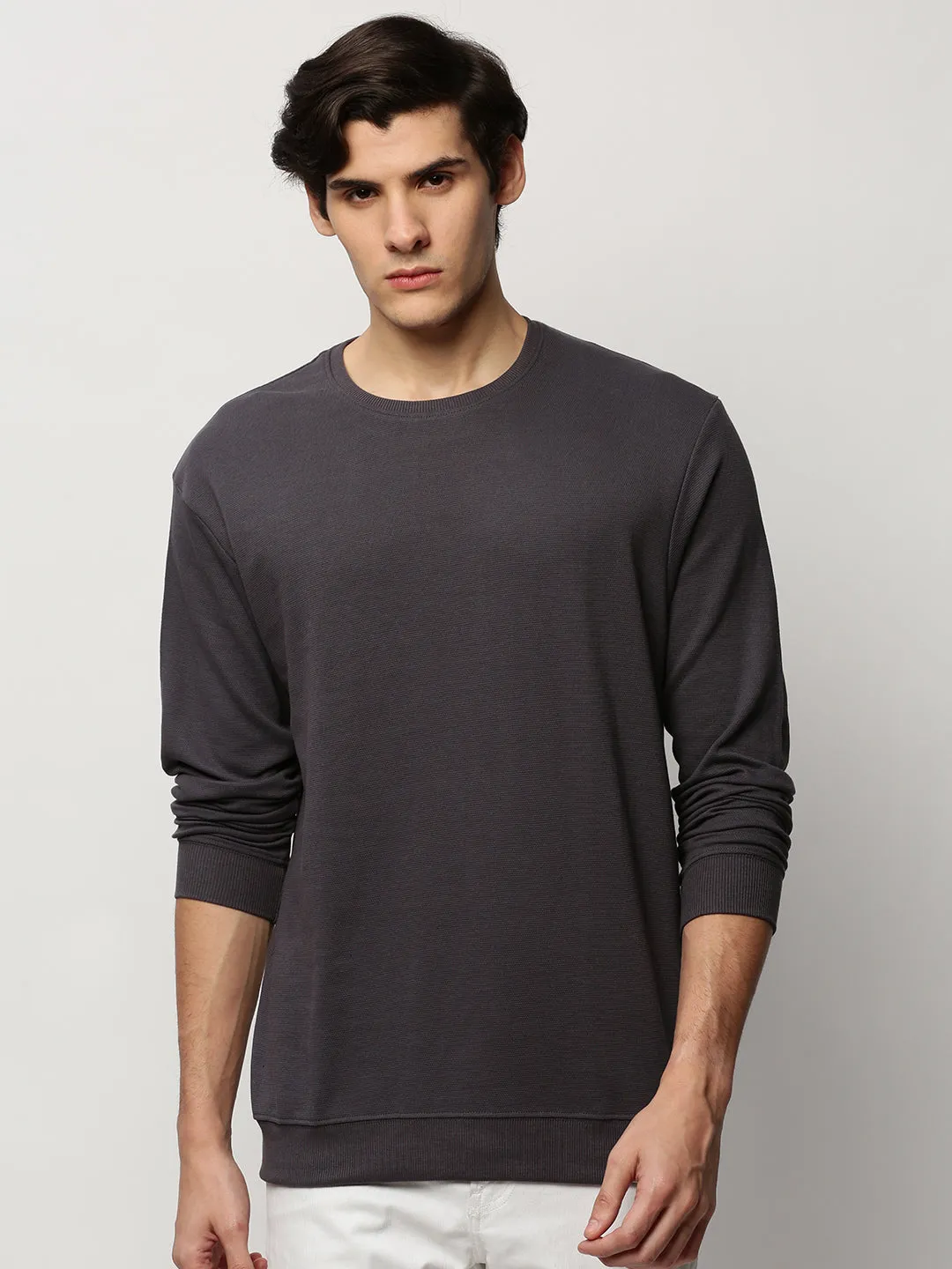 Men's Grey Round Neck Long Sleeves Cotton Pullover Go-To Layer goes with shorts