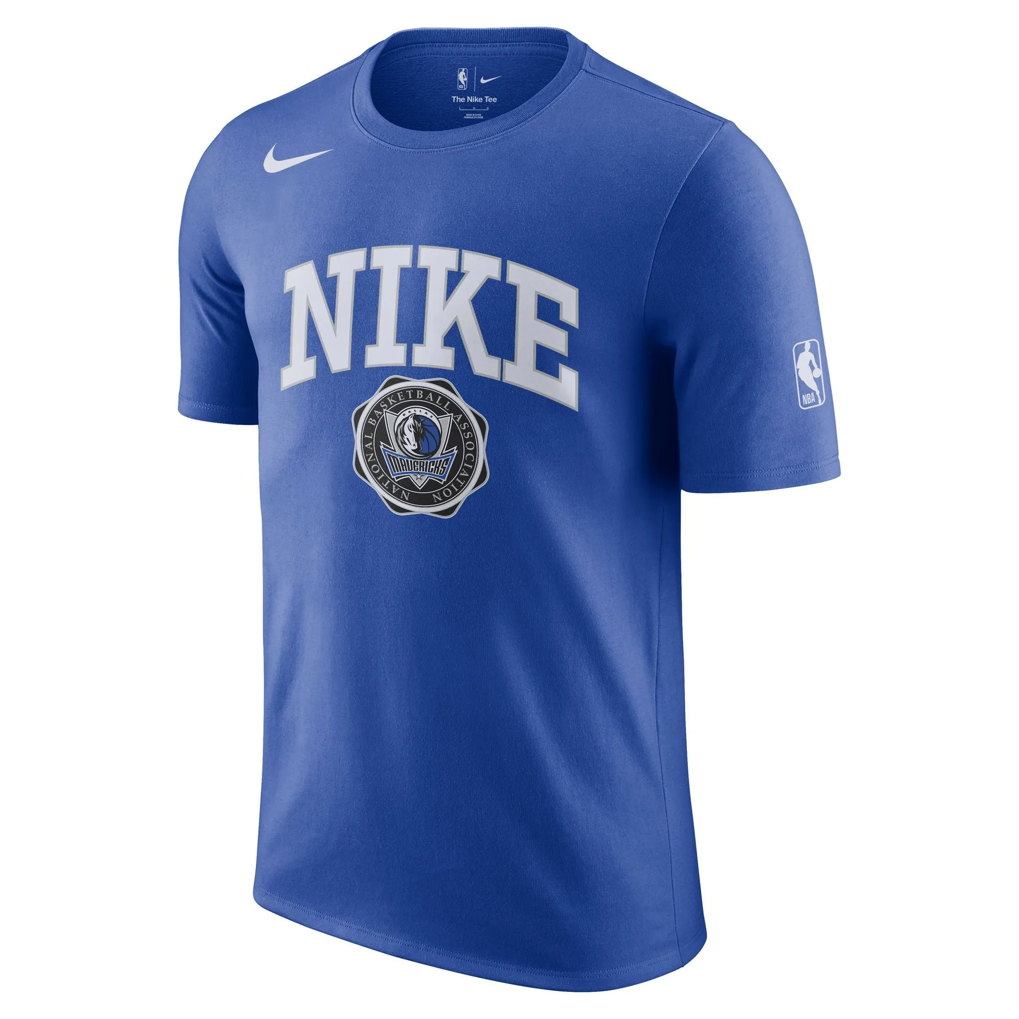 Hydrophobic Edge Taping Dallas Mavericks Essential Men's Nike NBA T-Shirt