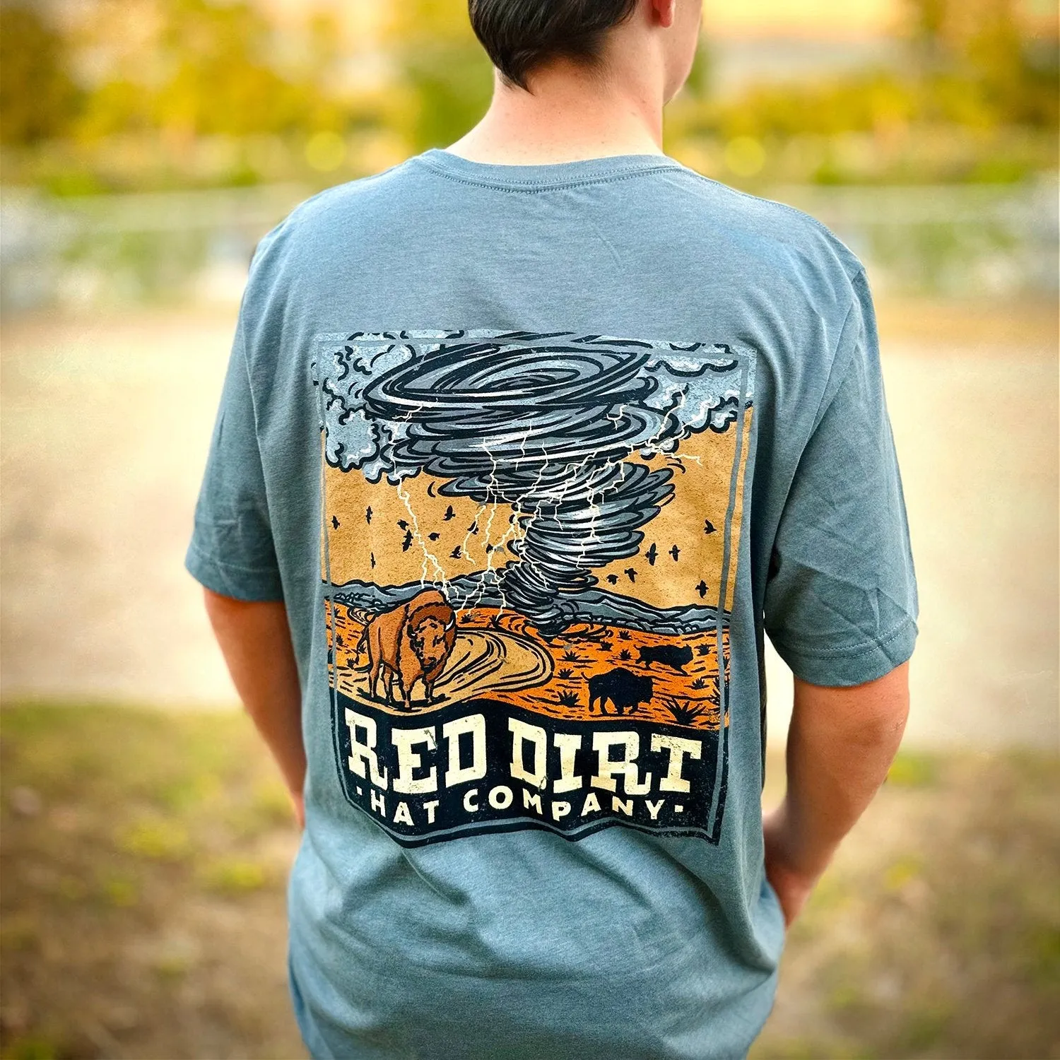 Comfy Pieces Red Dirt Hat Co. "Pecos" T-Shirt in Heather Slate
