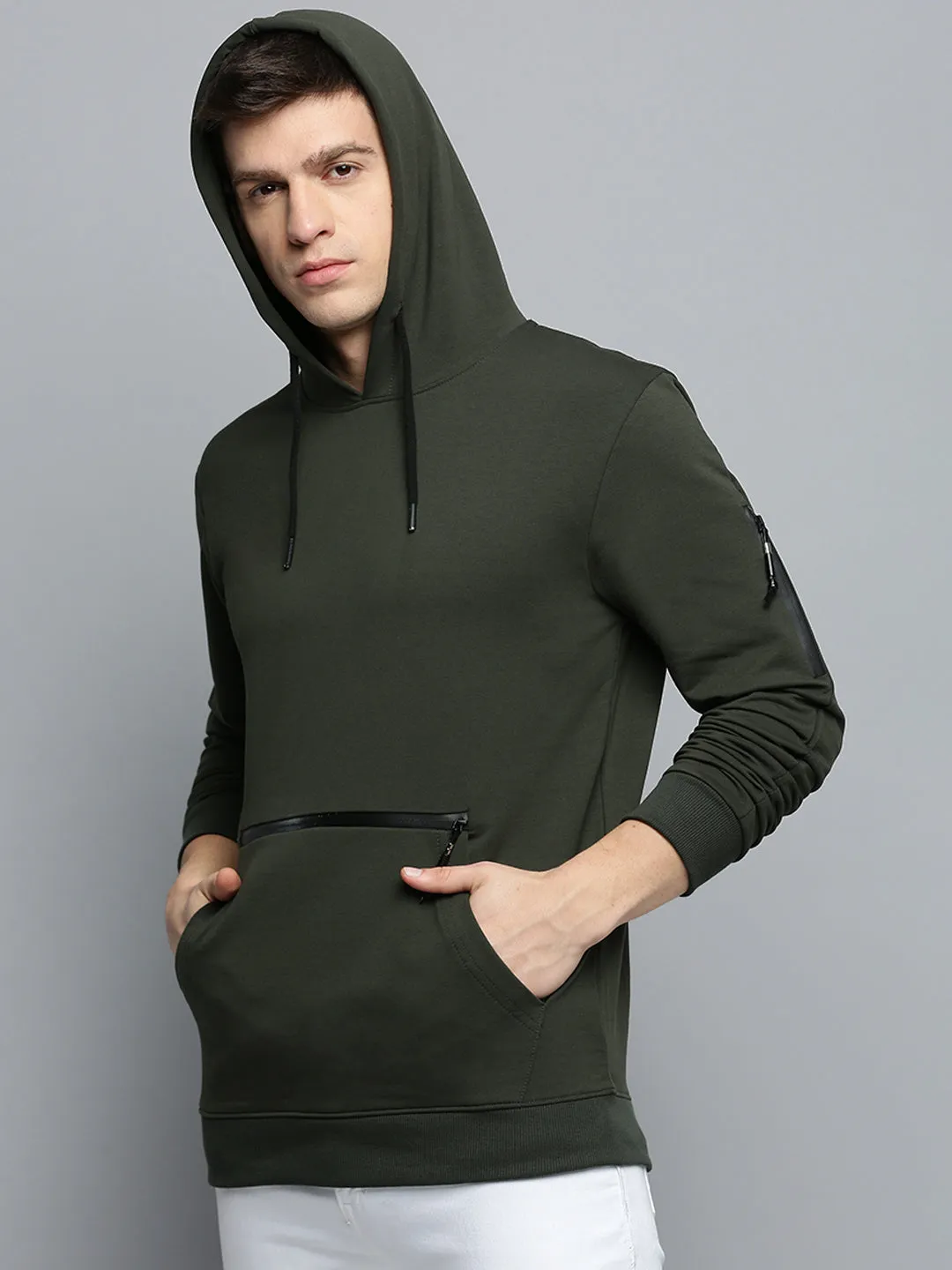 Comfortable Wear Men's Green Solid Casual Hoodie
