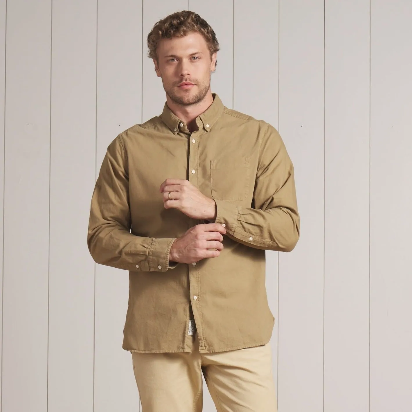 Eagle Creek Vintage Oxford - Olive Weekend Wear Universal Silhouette