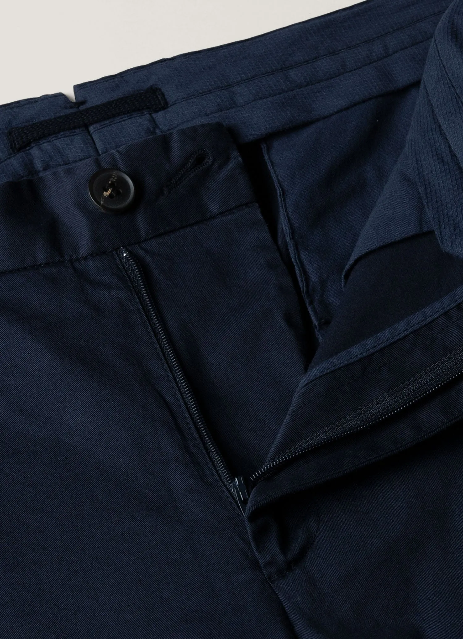 Men's Slim Fit Chino in Navy Flexible Performance