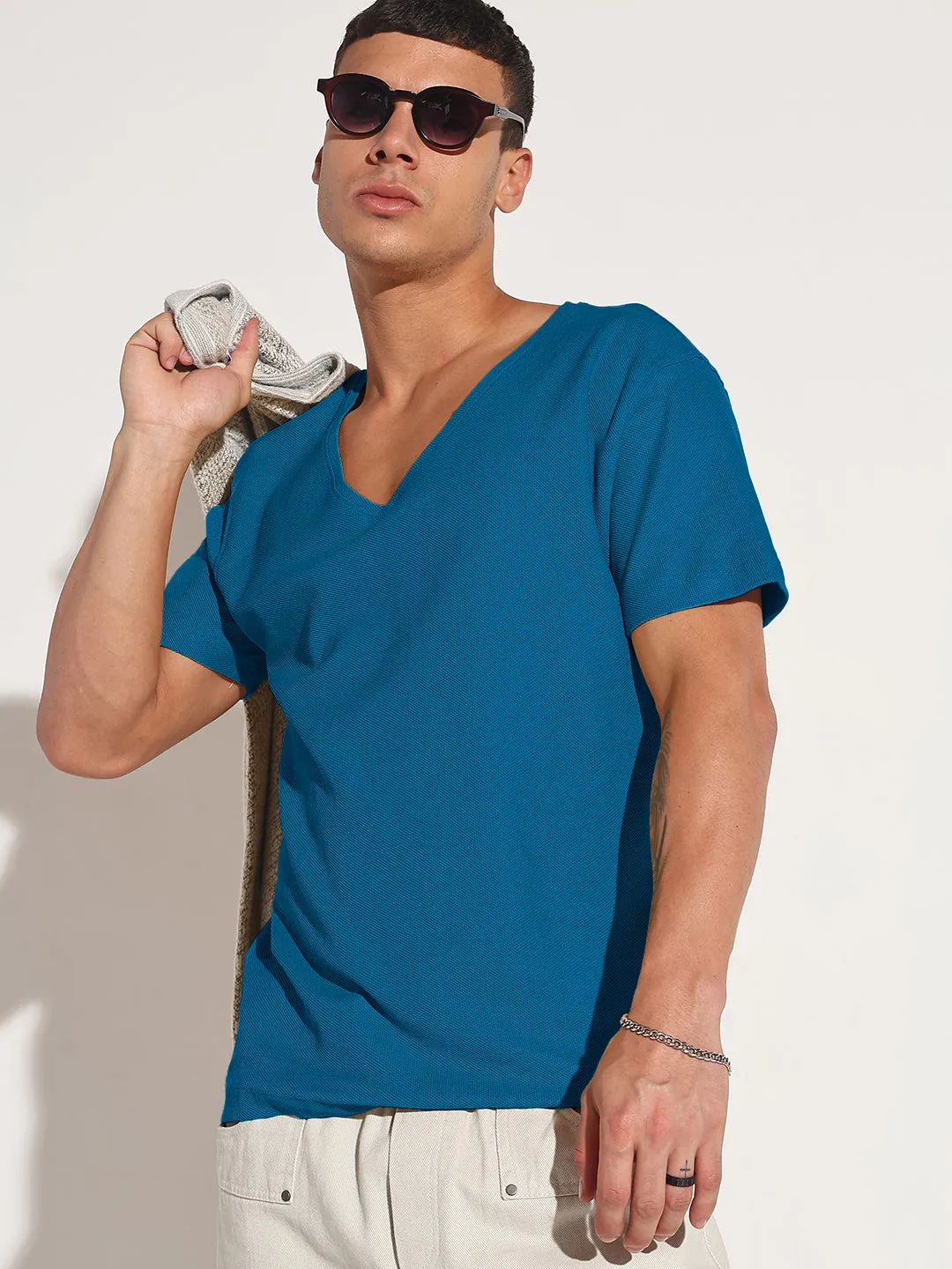 Men's Blue V-Neck Regular Fit T-Shirt Fable Core Timeless Skirt