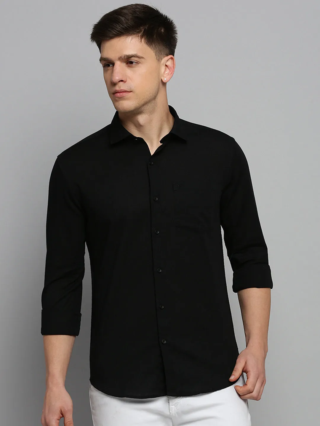 retro look Carnival Look Men's Black Solid Slim Fit Shirt
