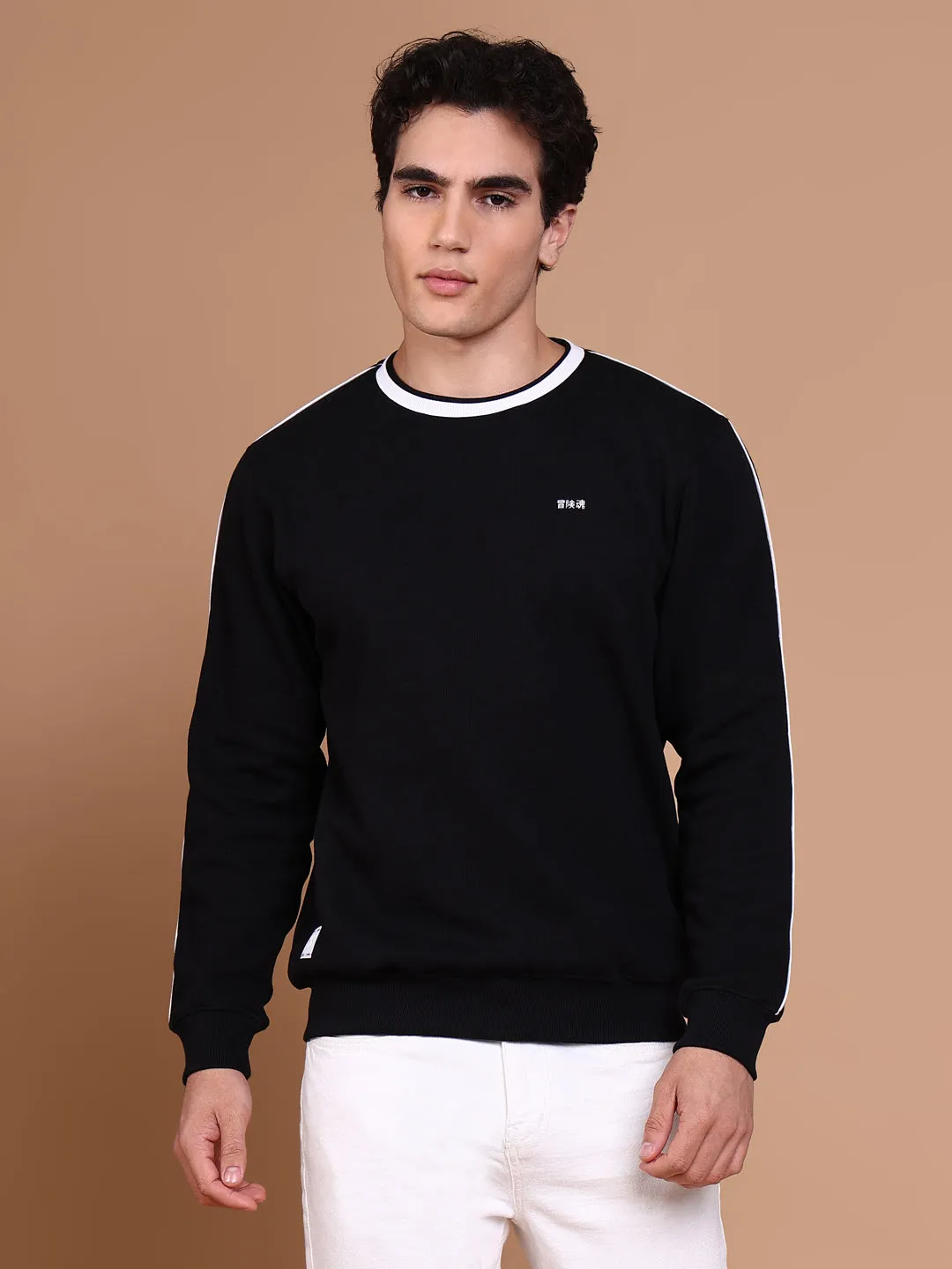 Daily Fit snap buttoned Men's Black Round Neck Solid Sweatshirt