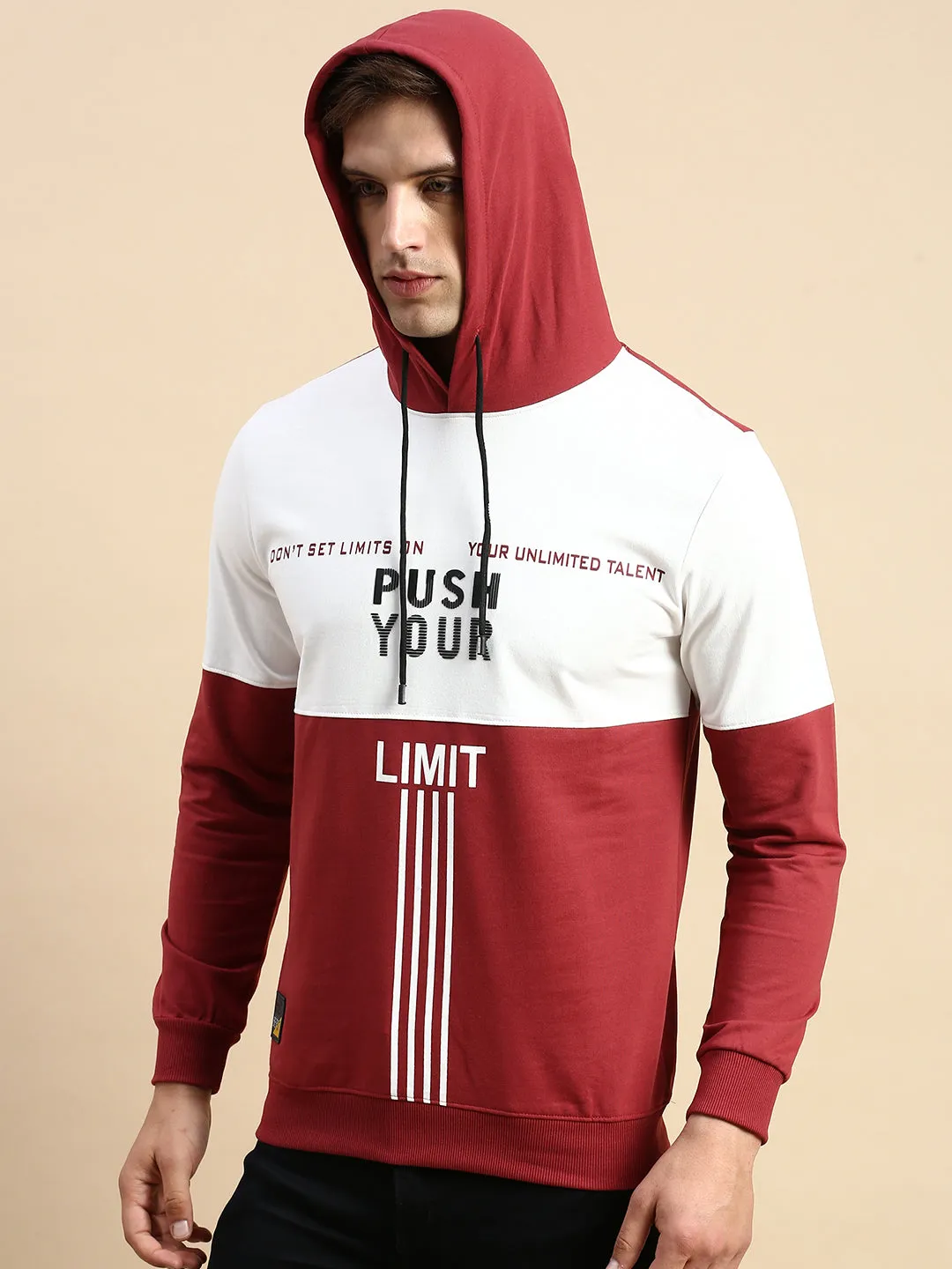 Men's Maroon Colourblock Casual Hoodie Wrinkle-Resistant