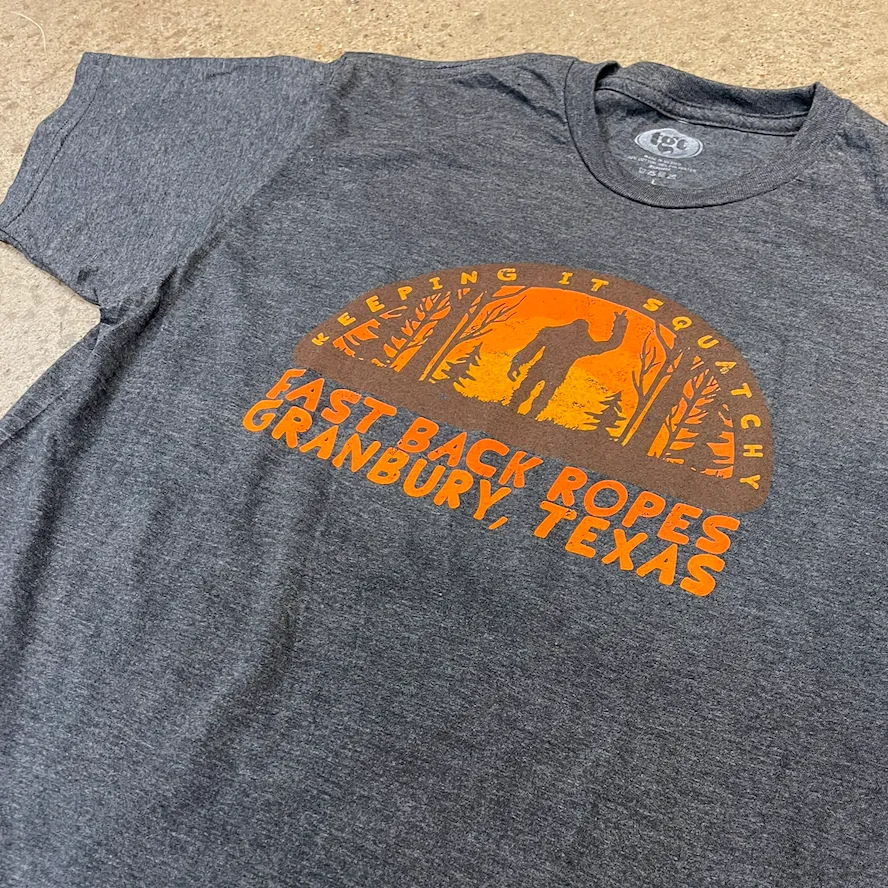 Fast Back Men's Sasquatch Logo T-Shirt in Heather Charcoal Classic Fit