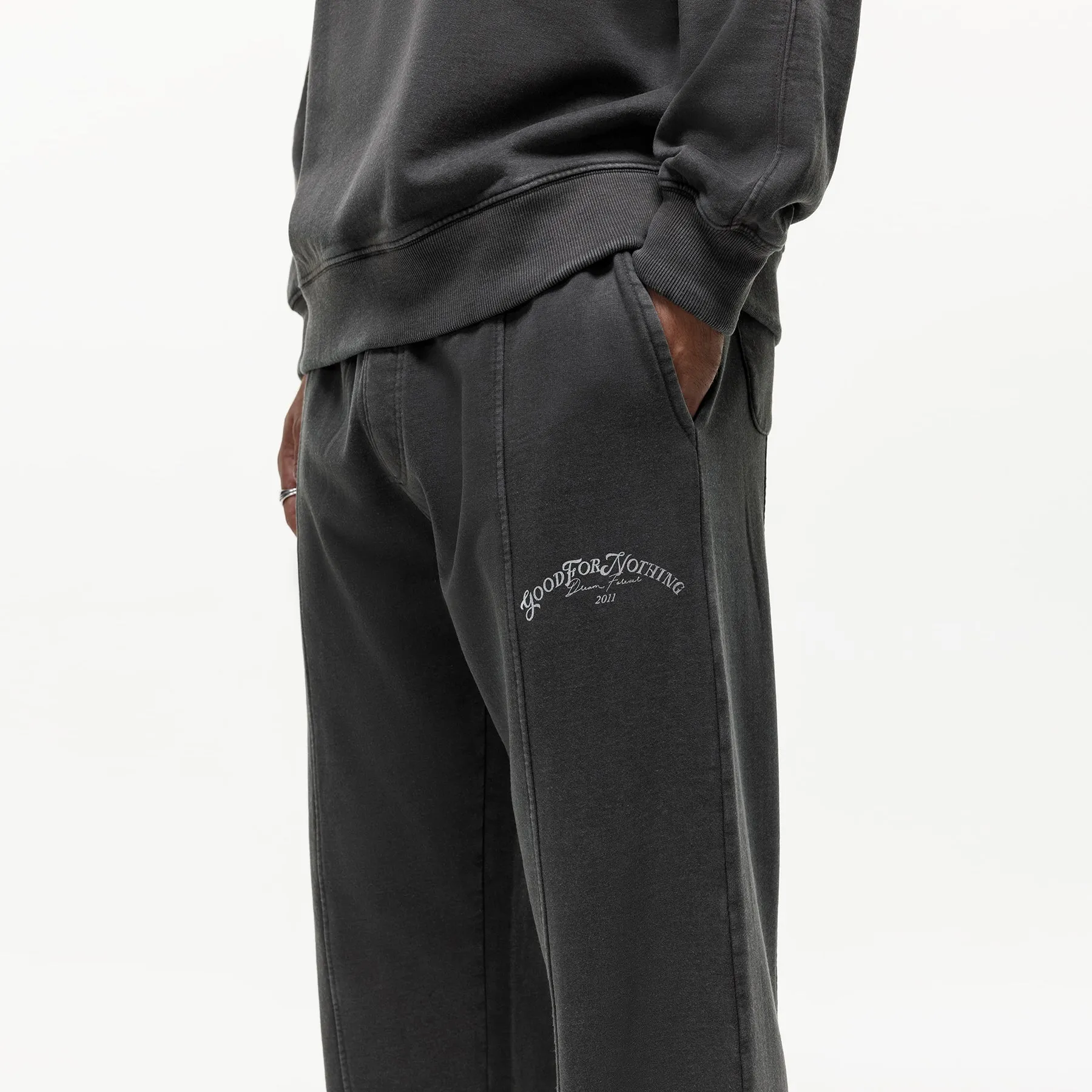 Effortless Look Relaxed Destination Washed Grey Sweatpants
